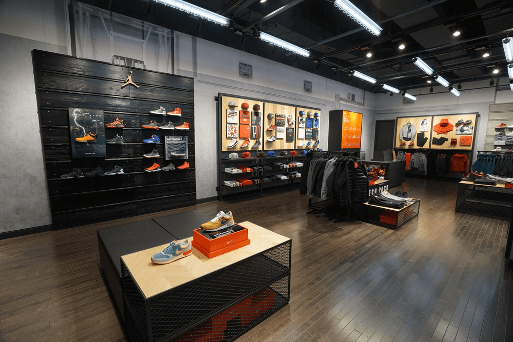 near by nike showroom
