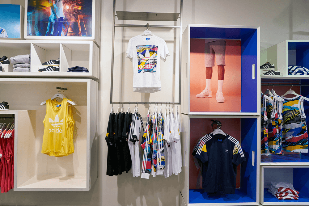 Thiết Kế Showroom Adidas Quận 1 (Album 1)