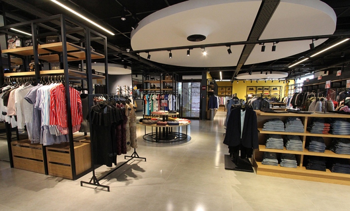 Thiết Kế Showroom Thời Trang Nữ ZINO