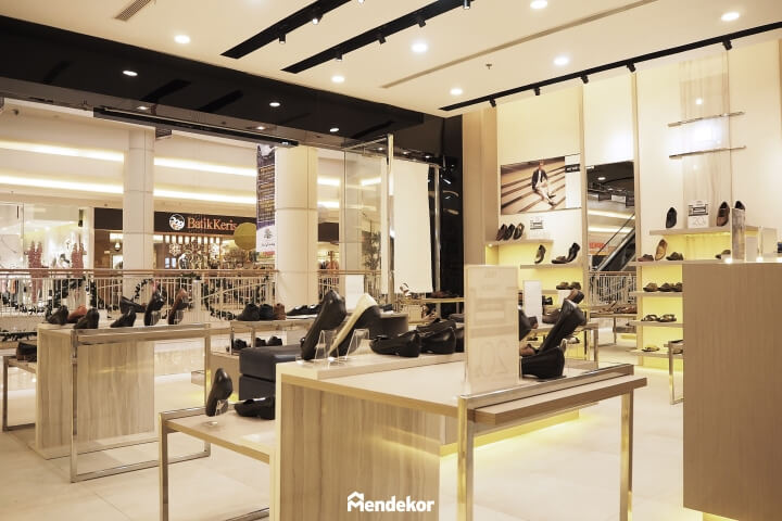 Thiết Kế Shop Giày Andrew