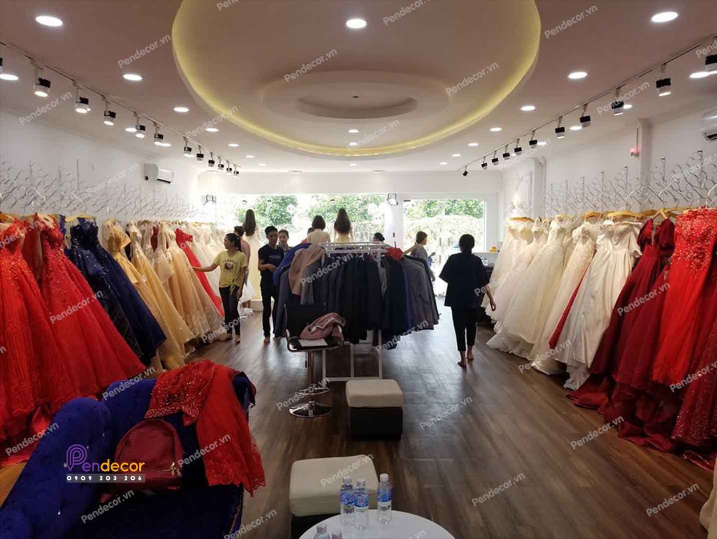 Thi Công Showroom Áo Cưới Shine Bridal