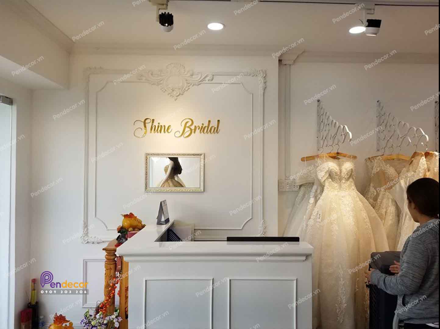 Thi Công Showroom Áo Cưới Shine Bridal