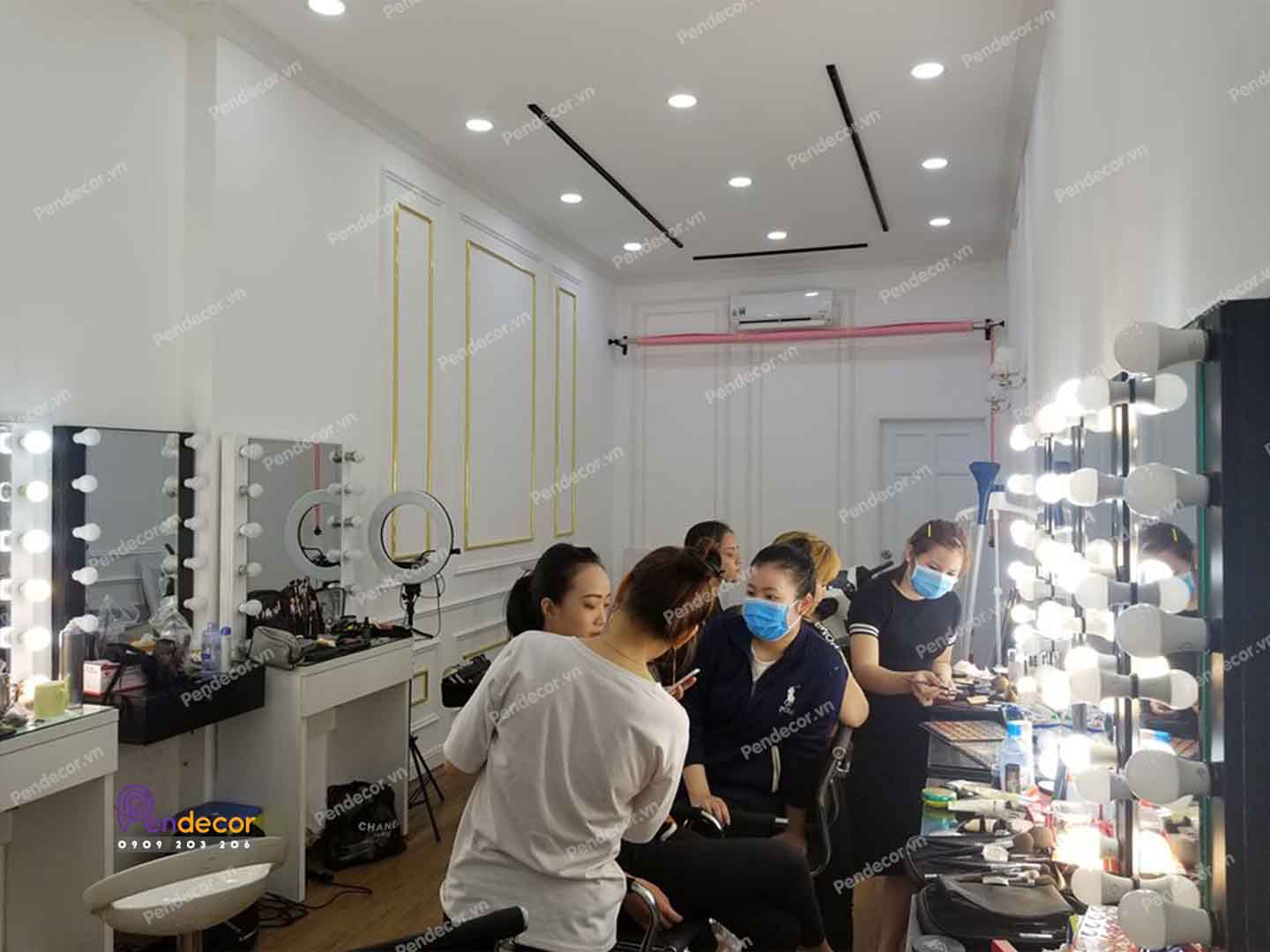 Thi Công Showroom Áo Cưới Shine Bridal