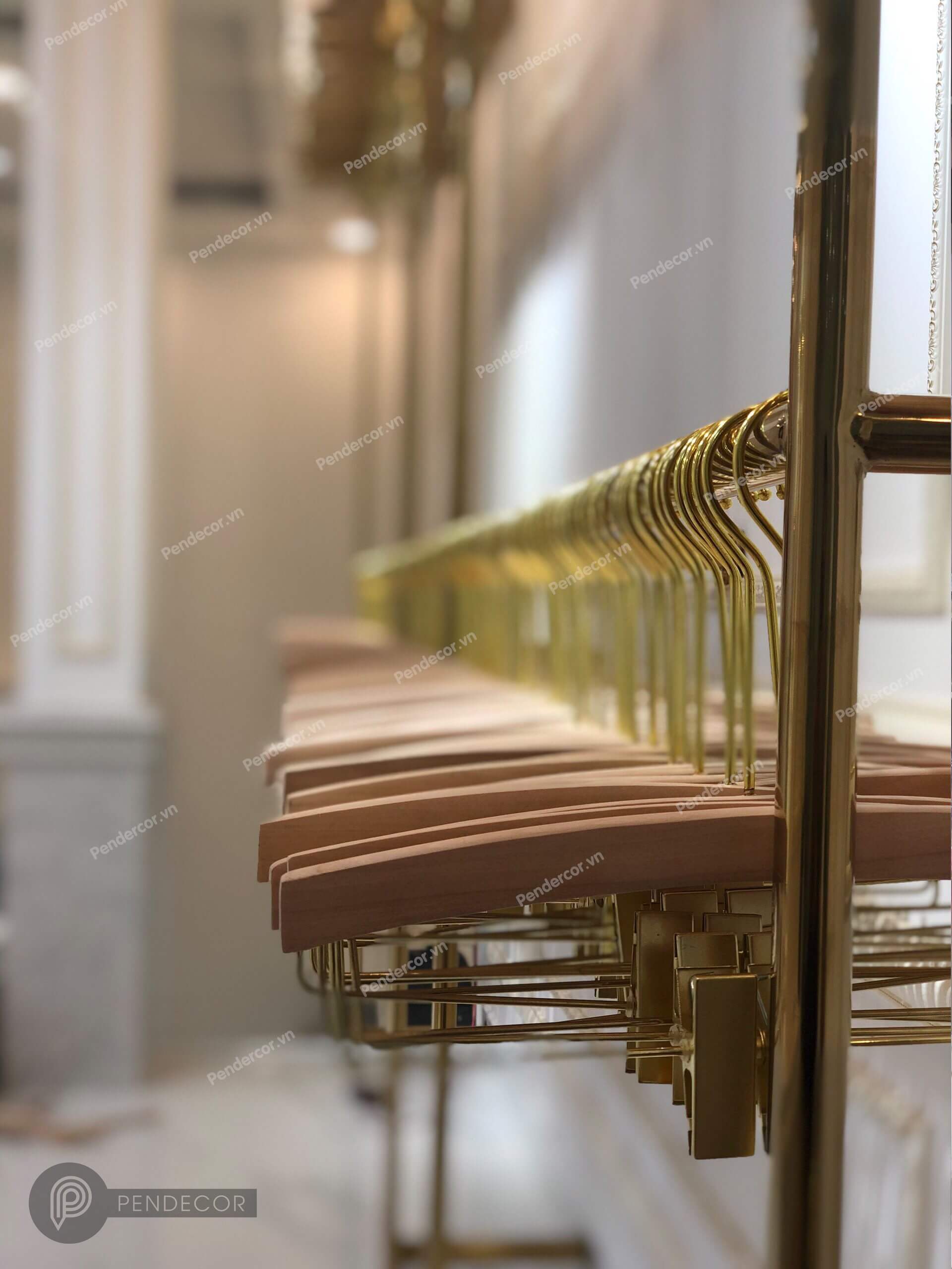 Thiết Kế Shop Thời Trang Nữ Ngân Châu