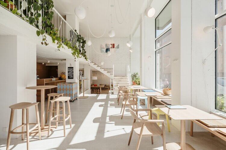 Thiết kế quán cafe Đà Lạt theo phong cách tối giản là một nét chấm phá độc đáo