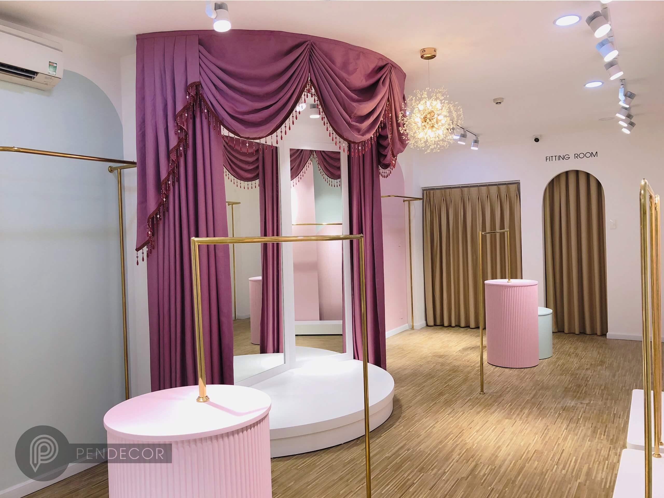 Thi Công Shop Thời Trang Nữ Renzty