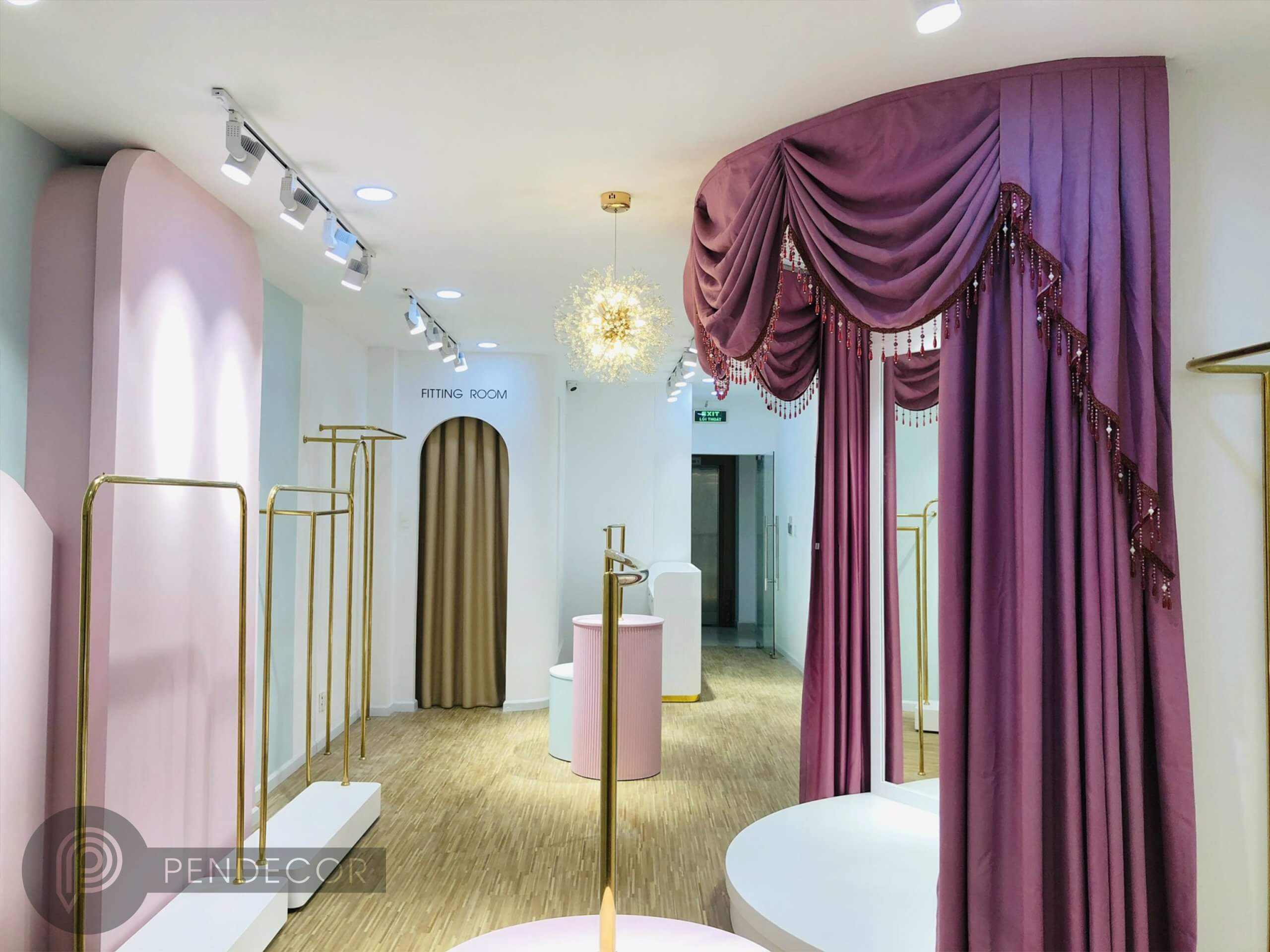 Thi Công Shop Thời Trang Nữ Renzty