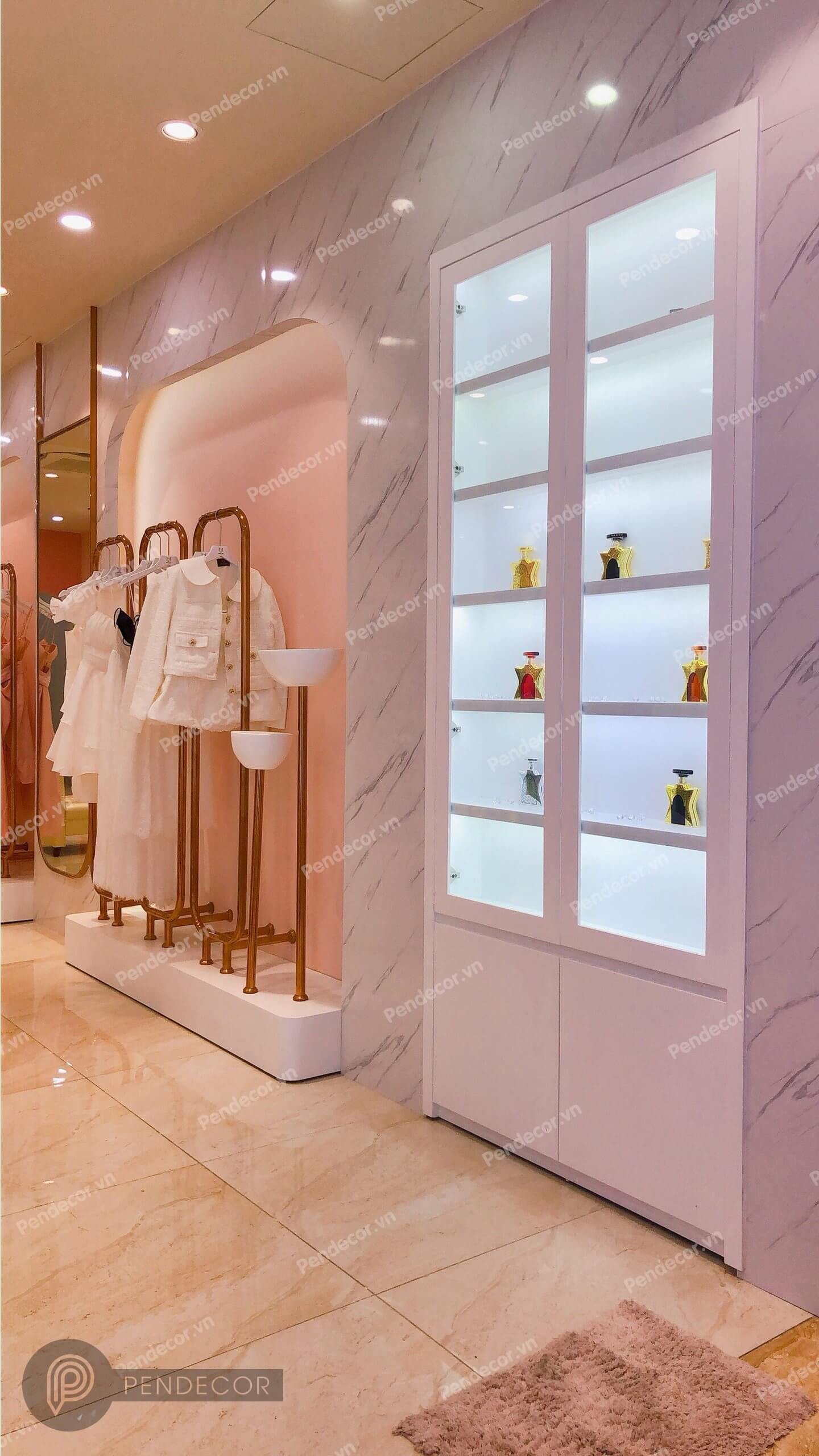 Thi Công Thực Tế Shop Thời Trang Nữ Ren Lee