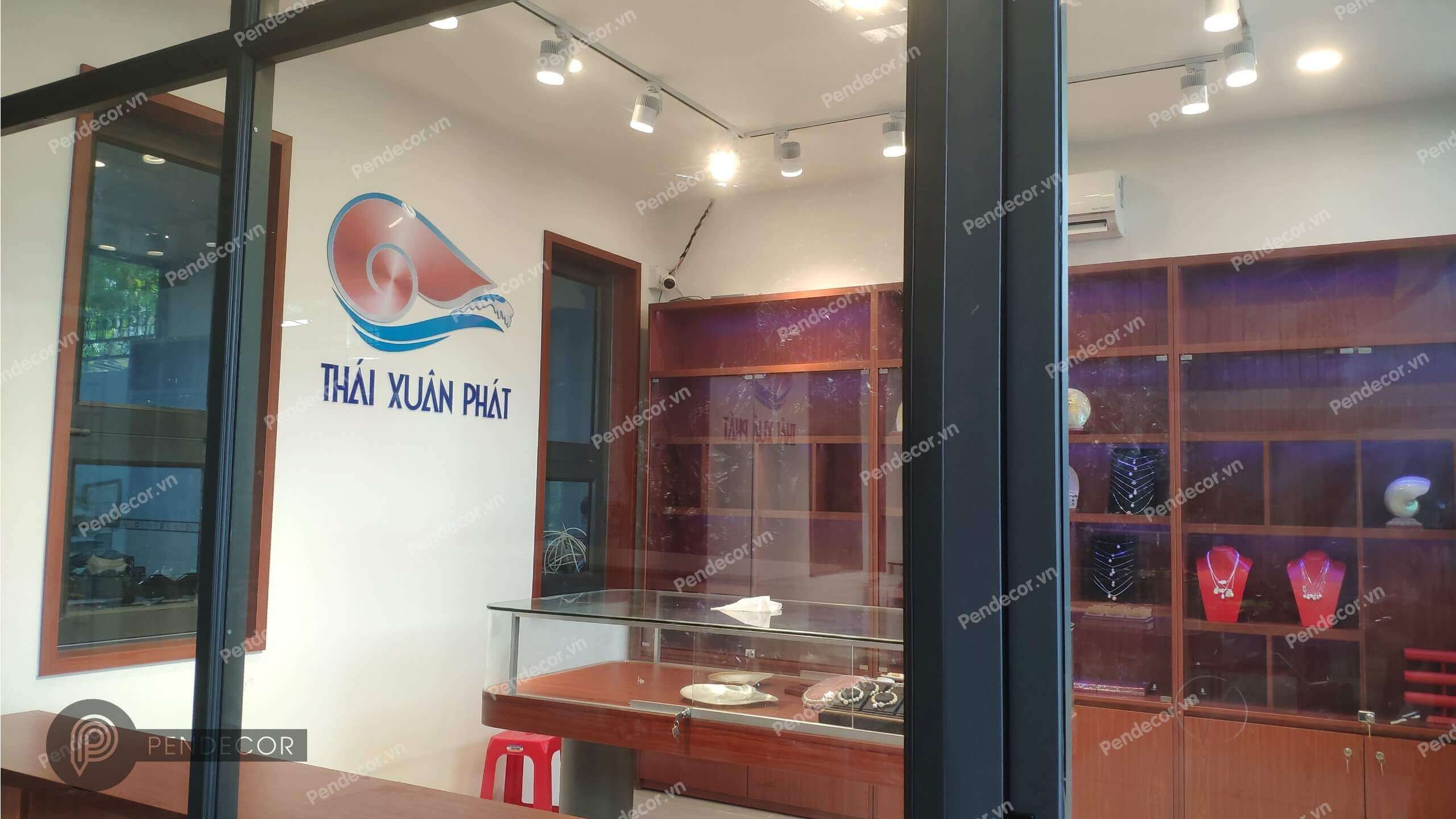 Thi công Thực tế Shop Phụ kiện Mỹ nghệ Thái Xuân Phát