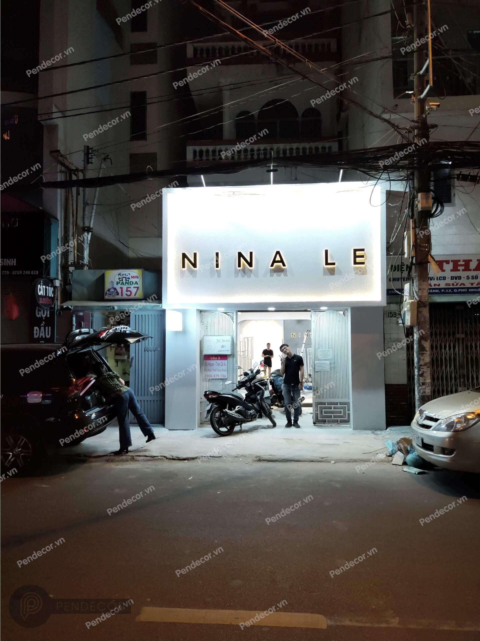 Thi Công Shop Thời Trang Nữ Nina Le