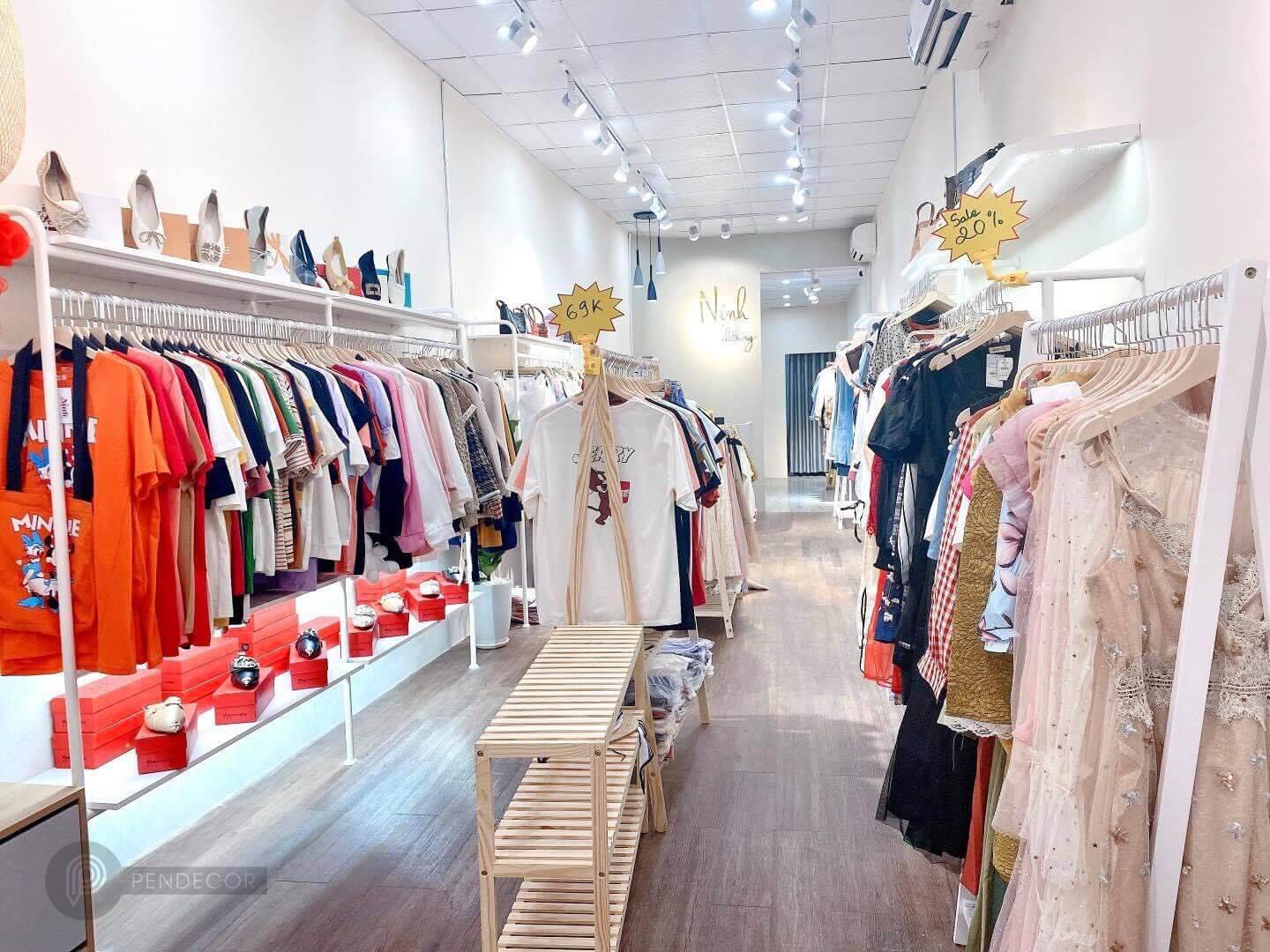 Thi công thực tế shop Nịnh Clothing