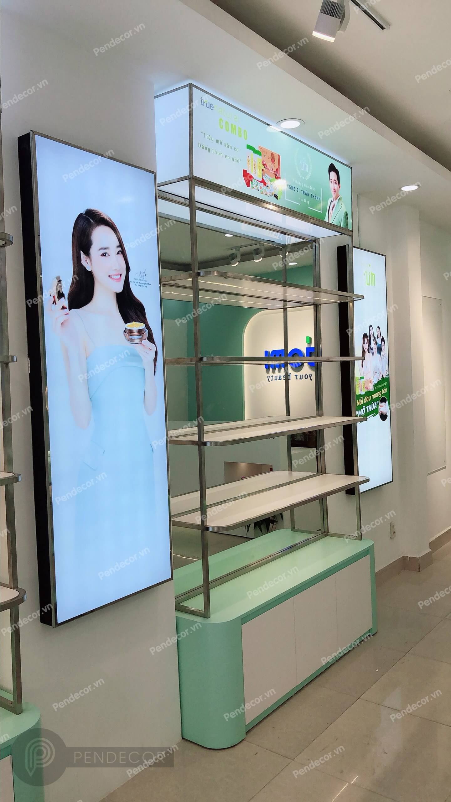 Thi Công Thực Tế Shop Mỹ Phẩm Domi