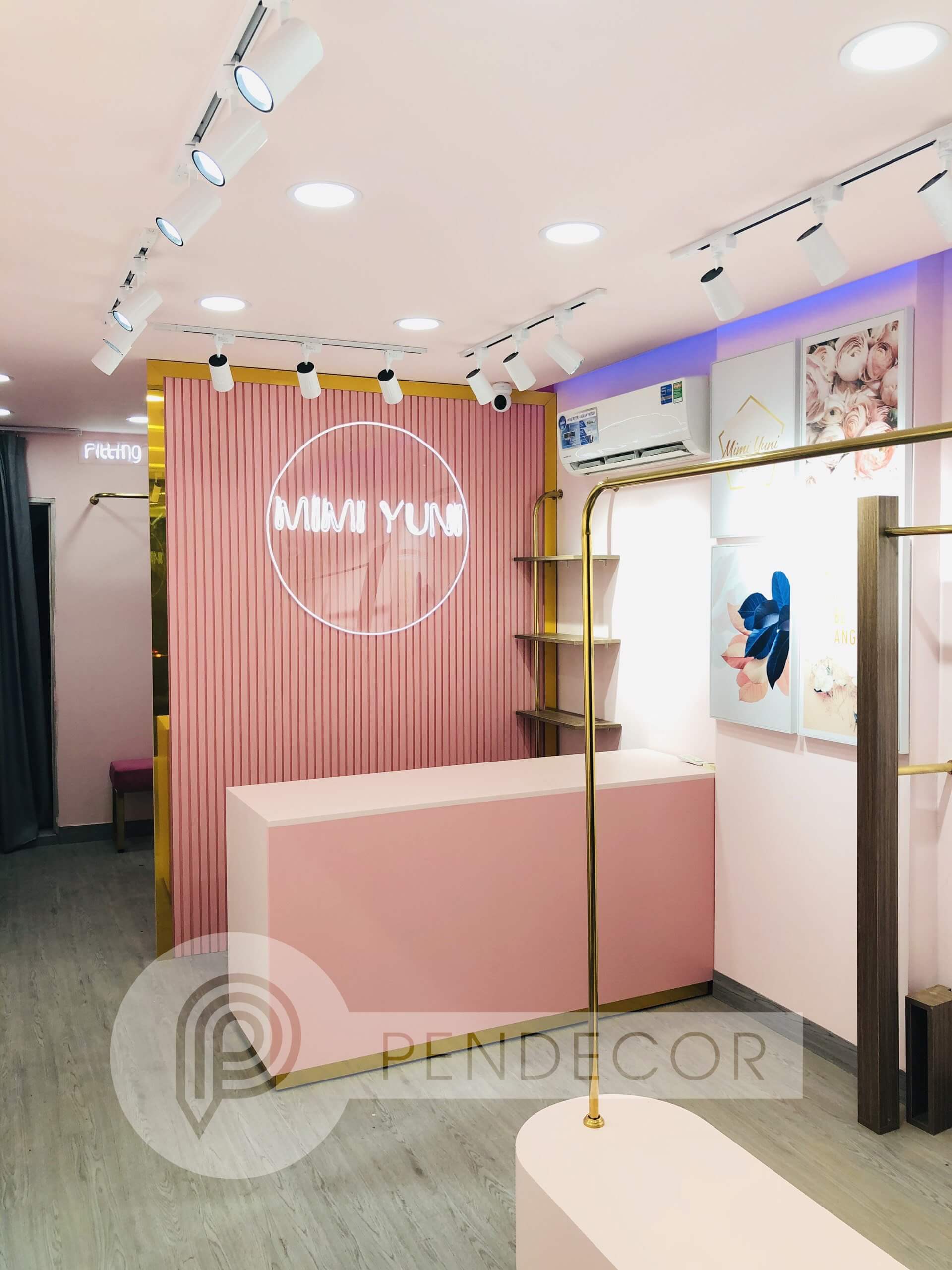 Thi Công Thực Tế Shop Thời Trang Mimi Yuni