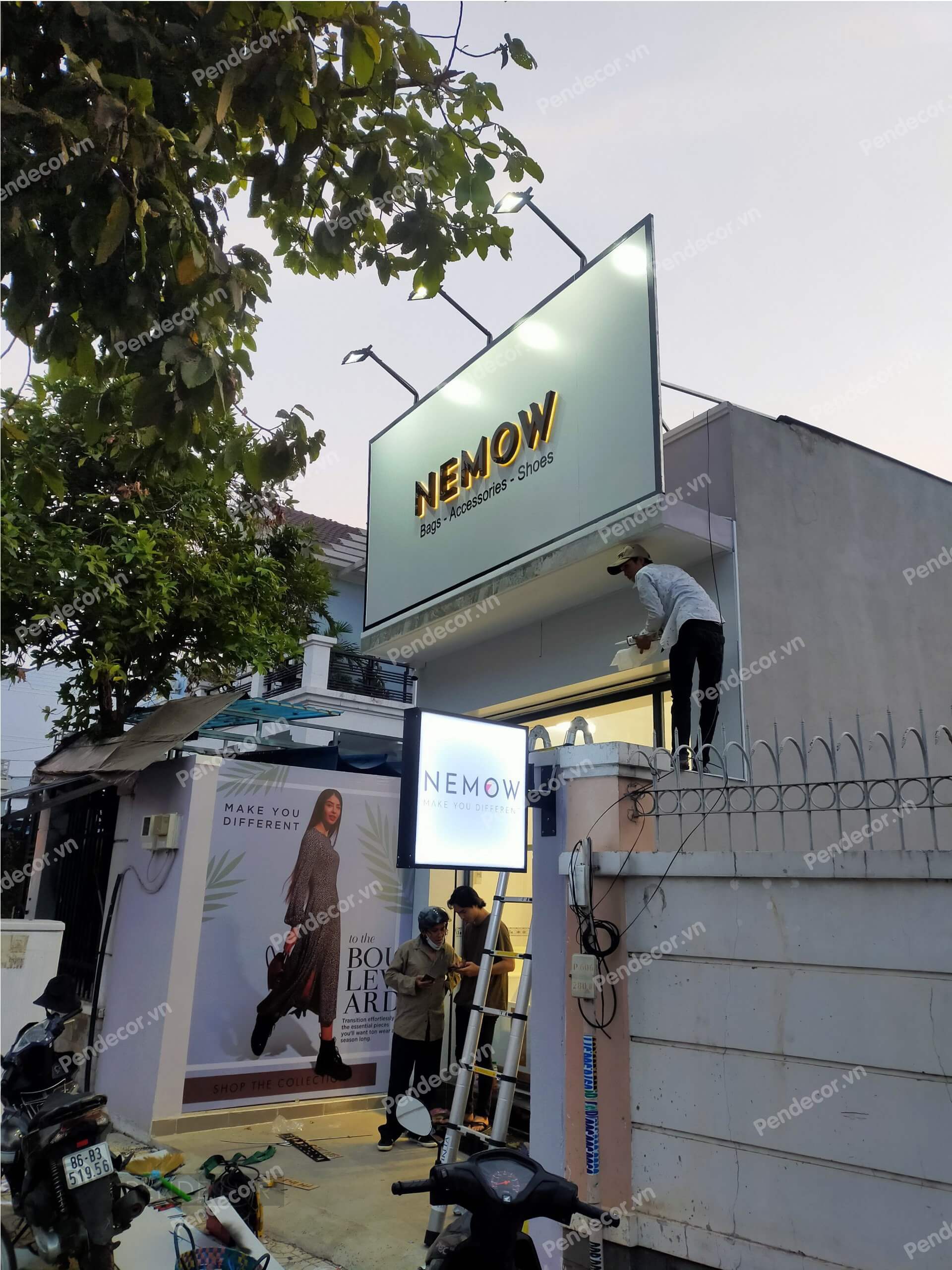 Thi Công Thực Tế Shop Túi Xách Giày Dép Nemow