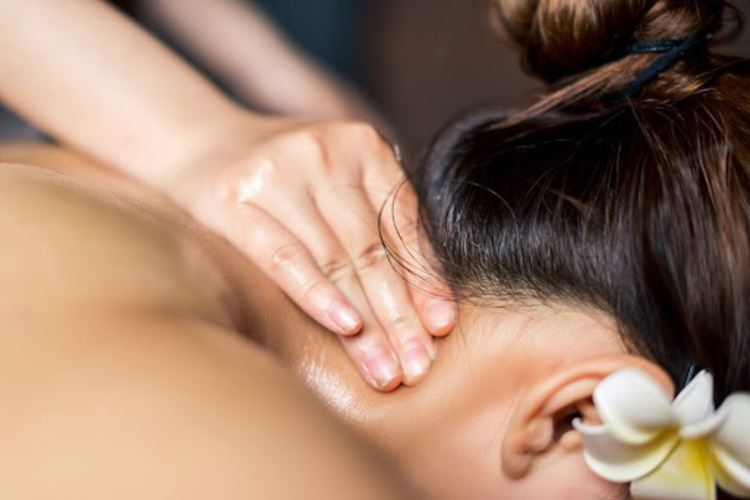 Các liệu pháp massage tại spa giúp giảm đau nhức cơ an toàn