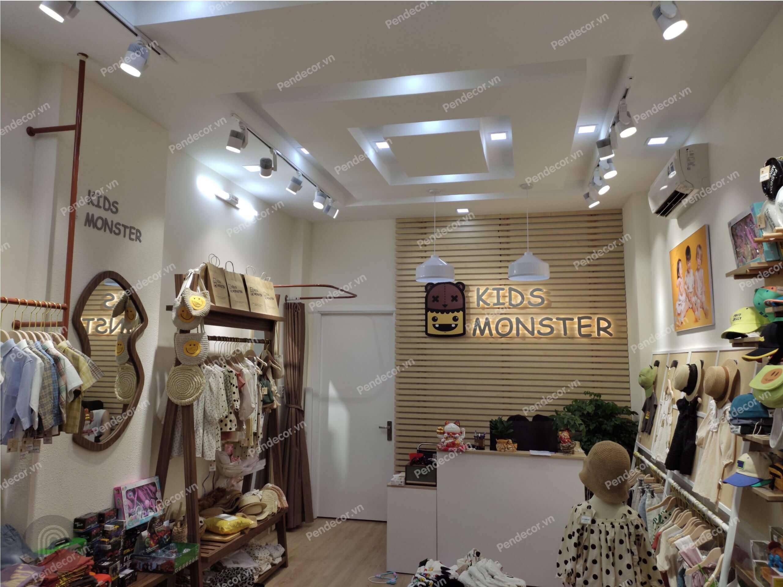 Thi Công Thực Tế Shop Thời Trang Trẻ Em Kid Monster