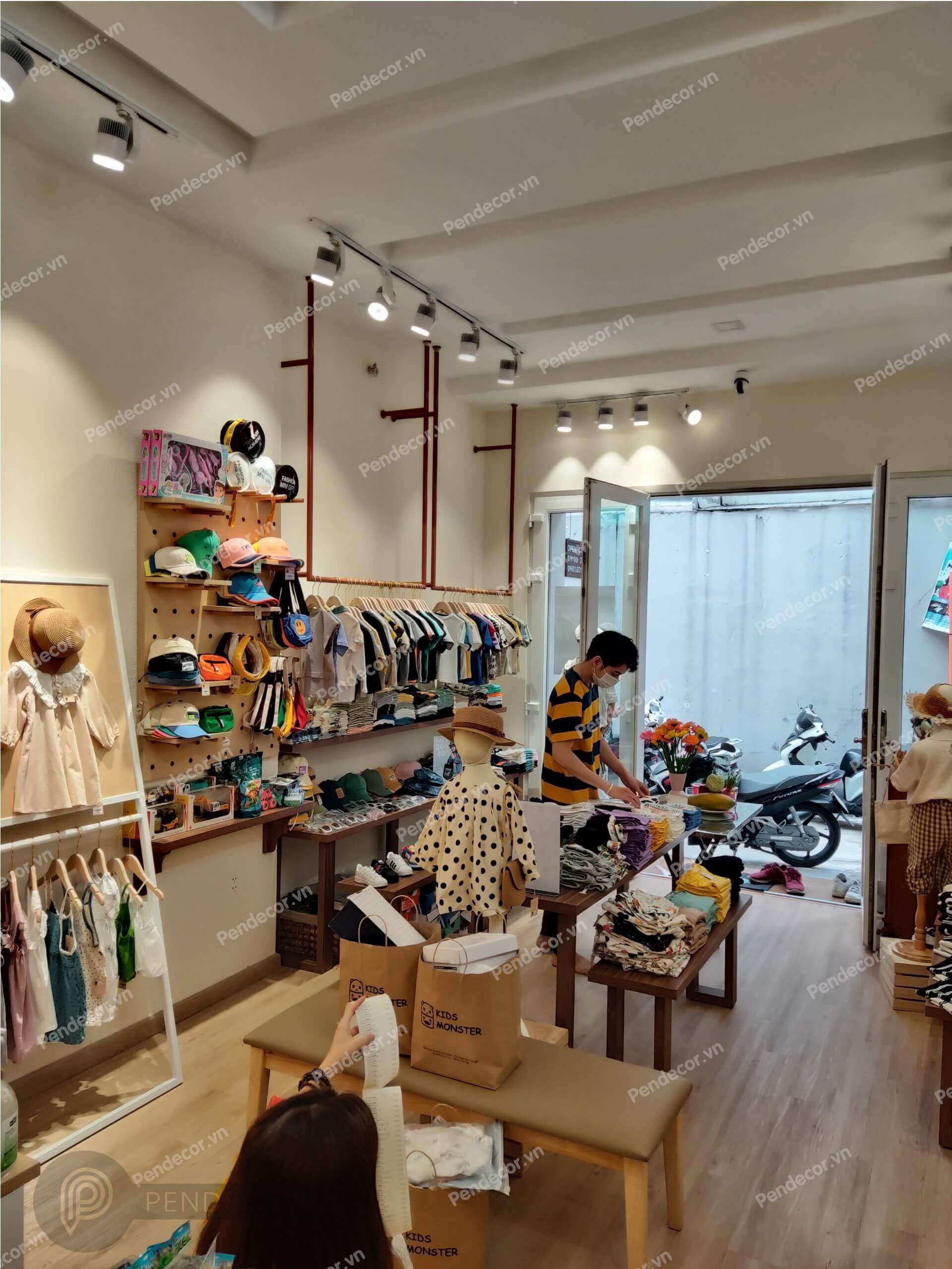 Thi Công Thực Tế Shop Thời Trang Trẻ Em Kid Monster
