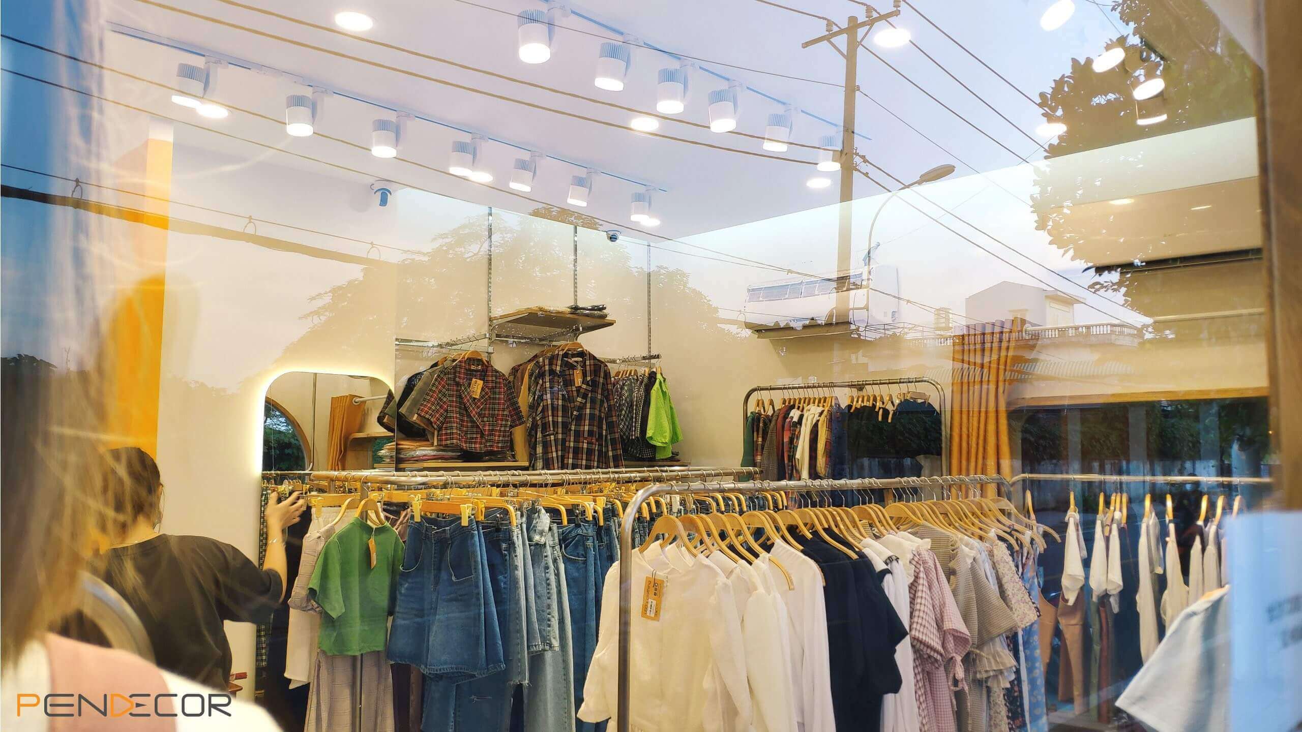 Thi Công Thực Tế DA LEO’S chi nhánh Bình Thạnh