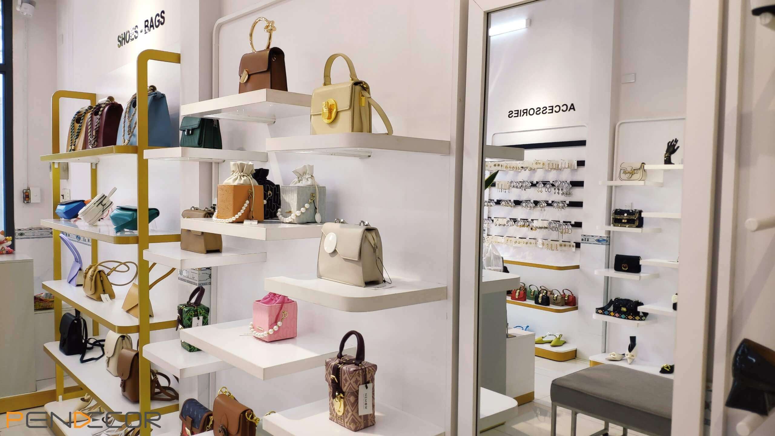 Thi Công Thực Tế Shop Phụ kiện Nemow