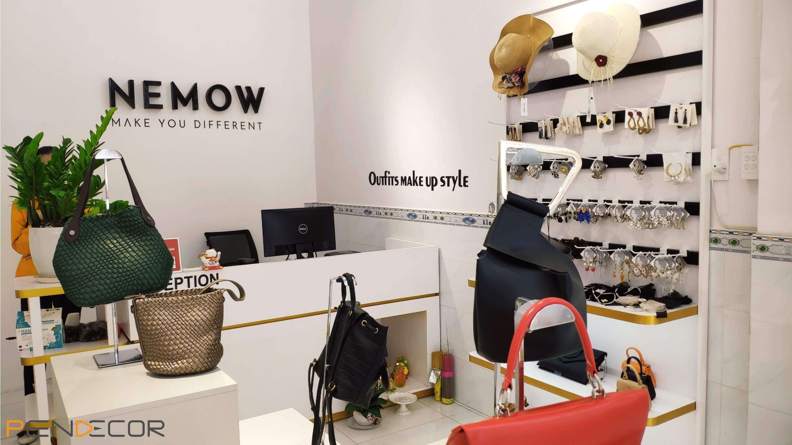 Thi Công Thực Tế Shop Phụ kiện Nemow