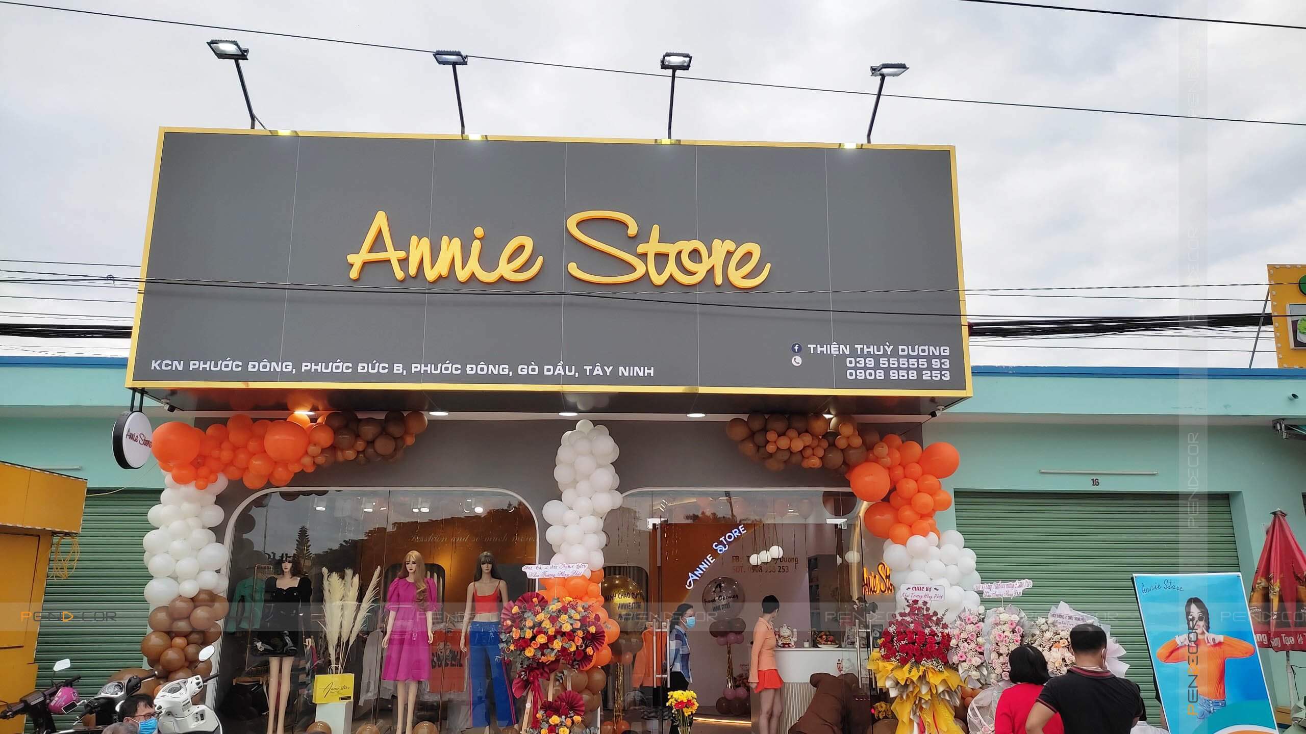 Thi Công Shop Thời Trang Nữ Annie Store