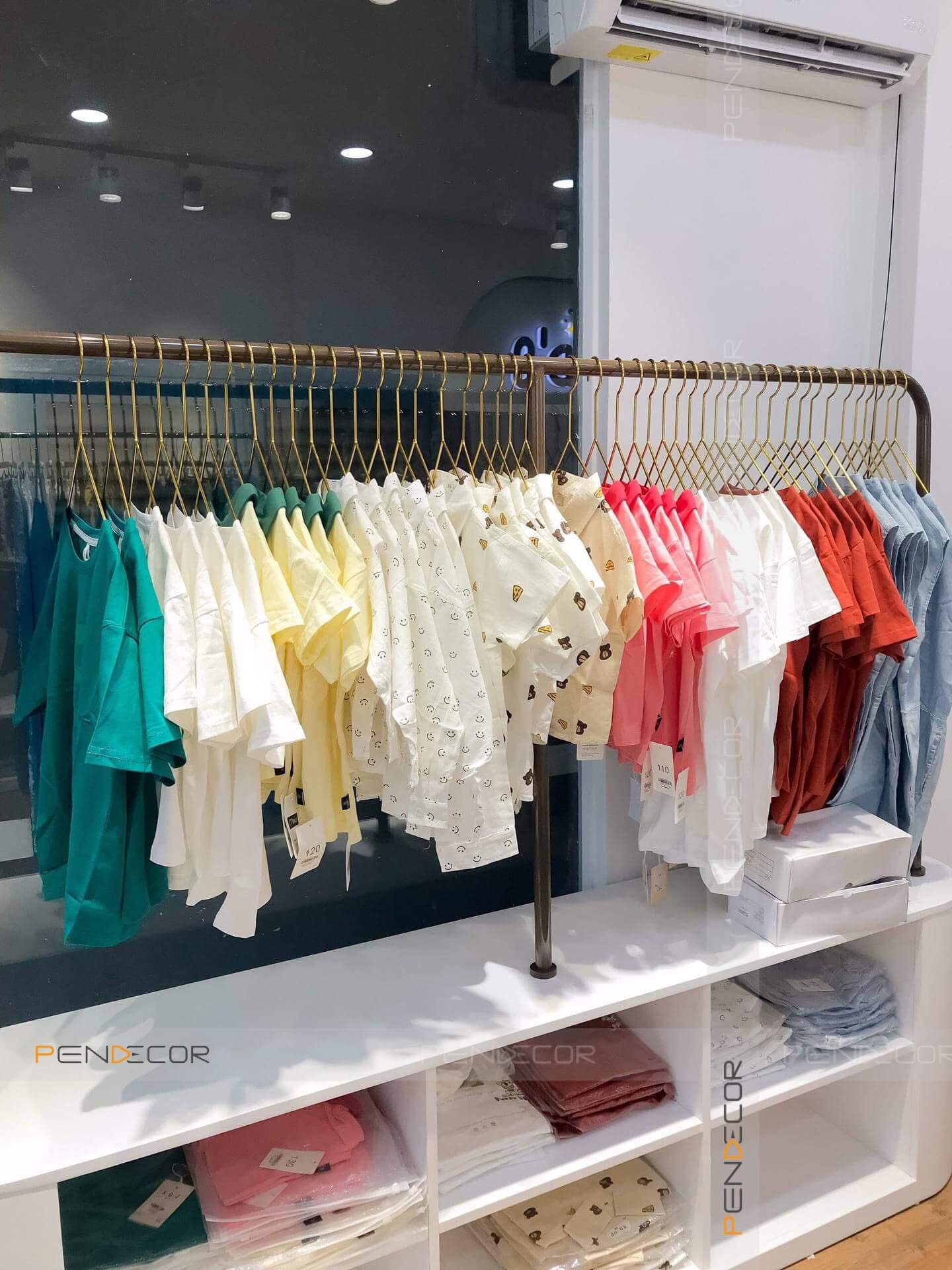 Thi Công Thực Tế Shop Thời Trang Trẻ Em Chan Kid's