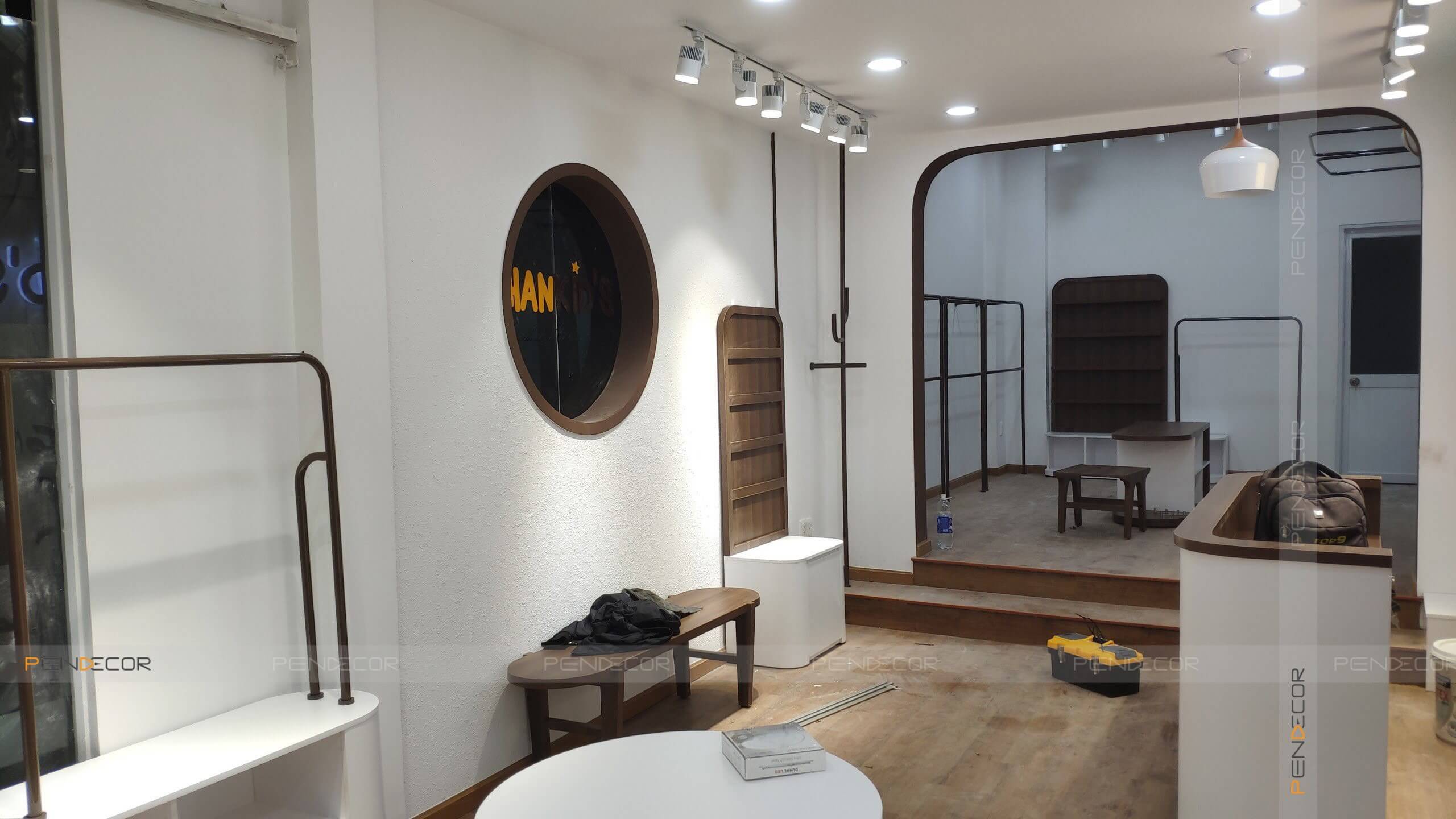 Thi Công Thực Tế Shop Thời Trang Trẻ Em Chan Kid's