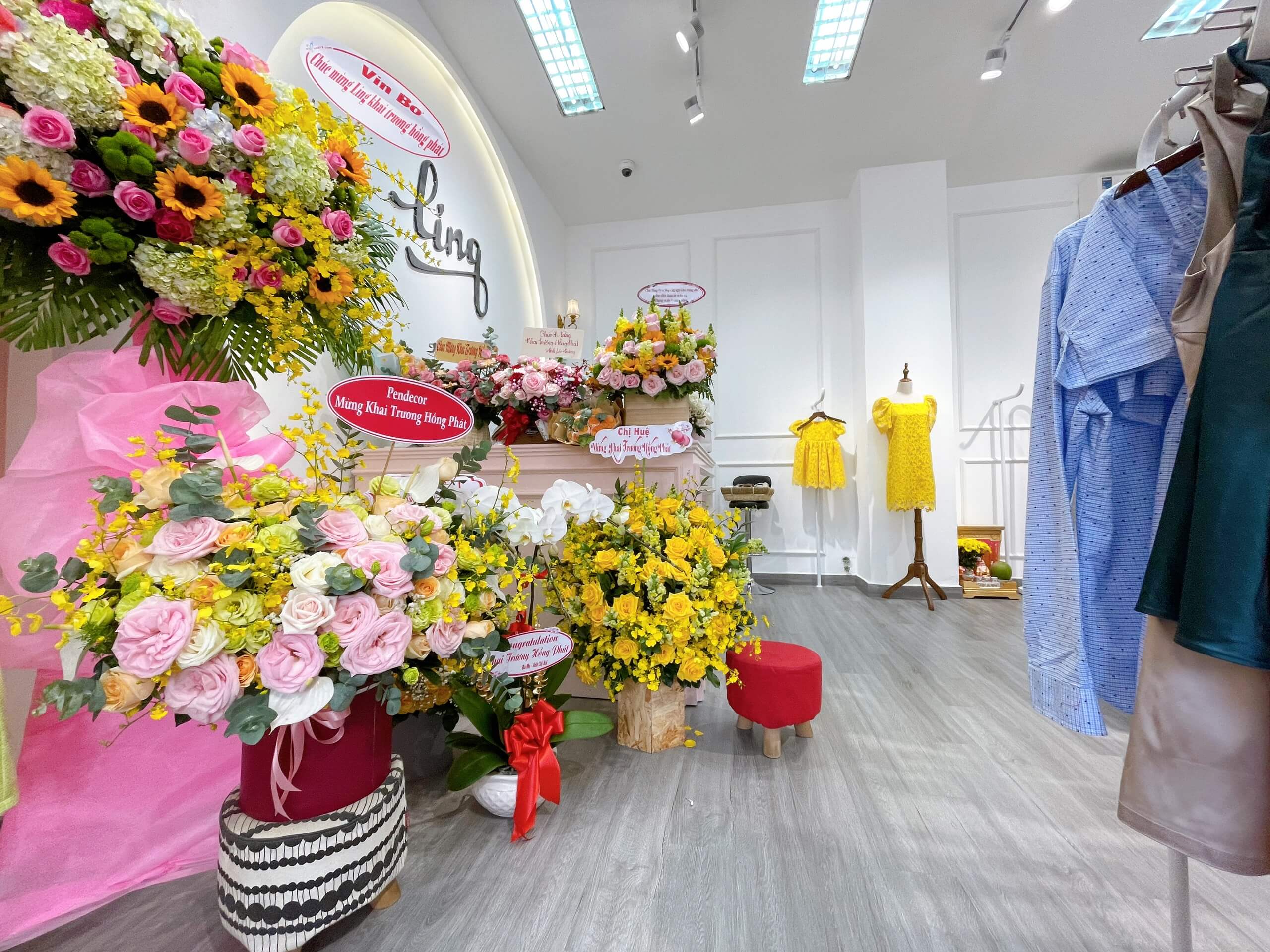 Thi Công Thực Tế Shop Thời Trang Trẻ Em Ling