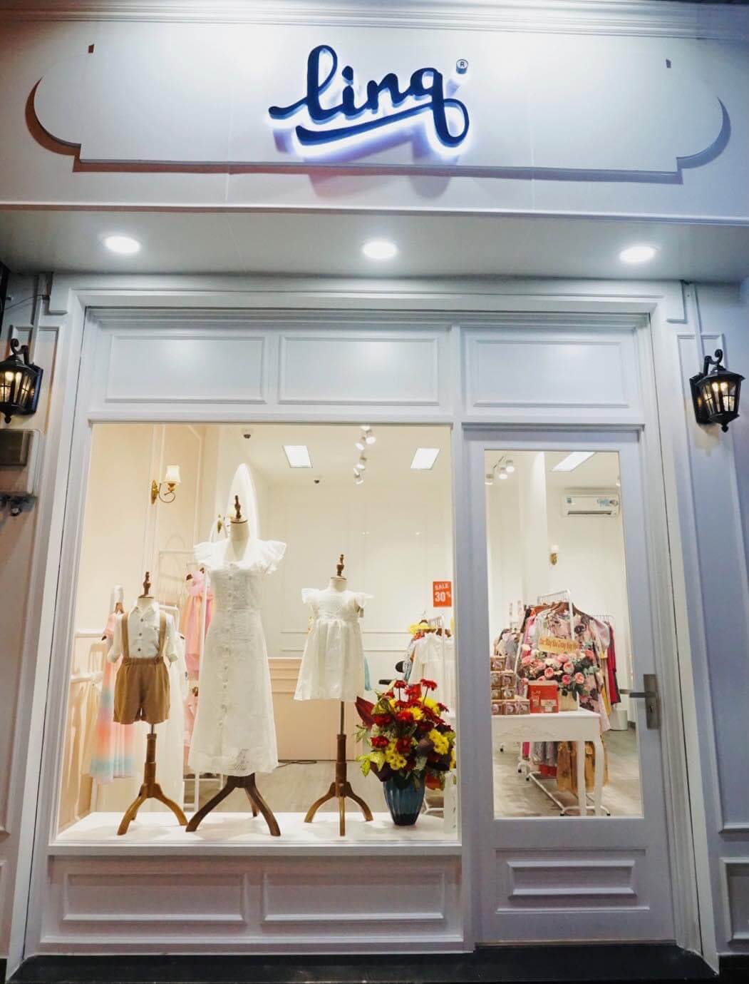 Thi Công Thực Tế Shop Thời Trang Trẻ Em Ling