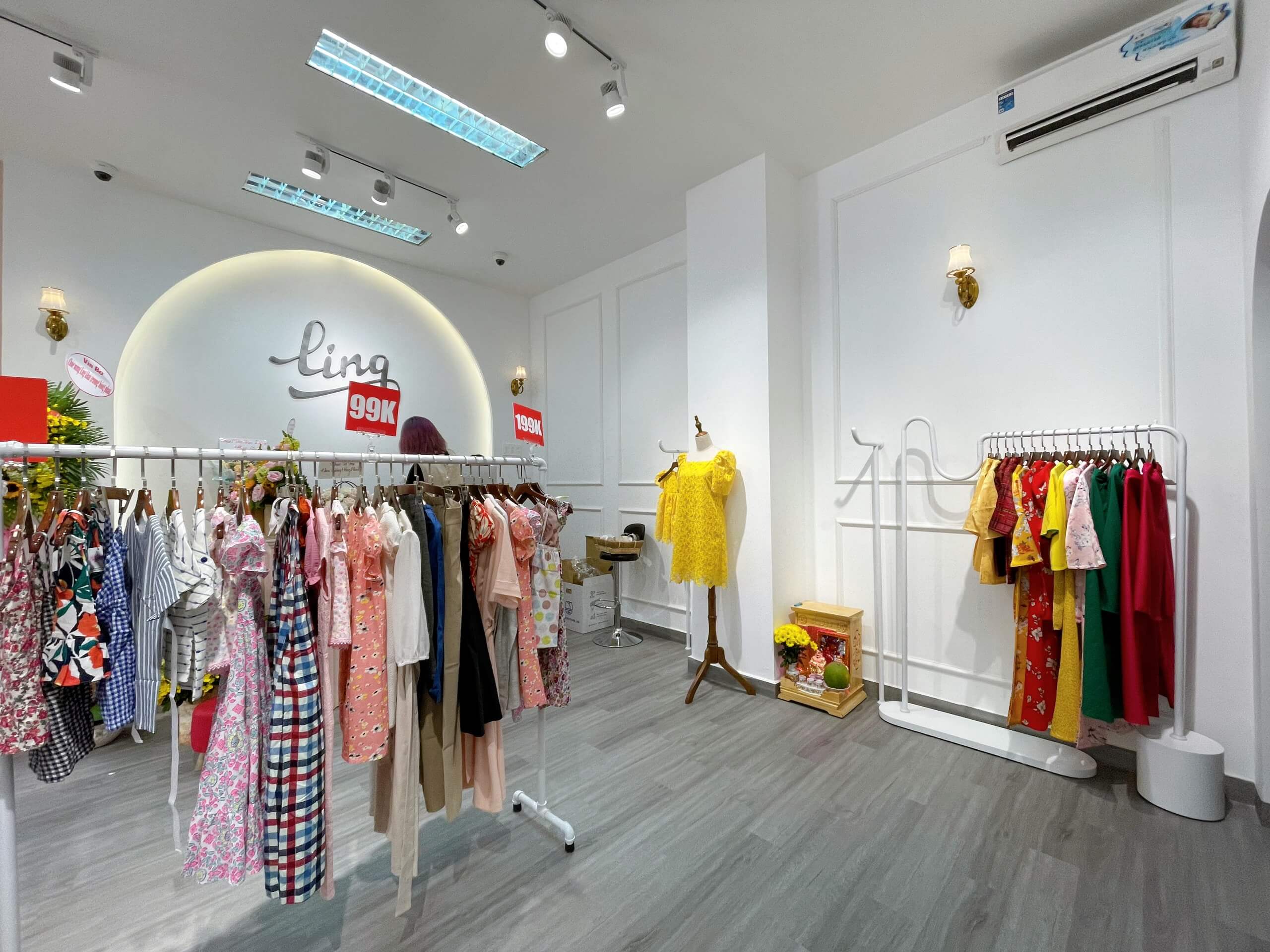 Thi Công Thực Tế Shop Thời Trang Trẻ Em Ling