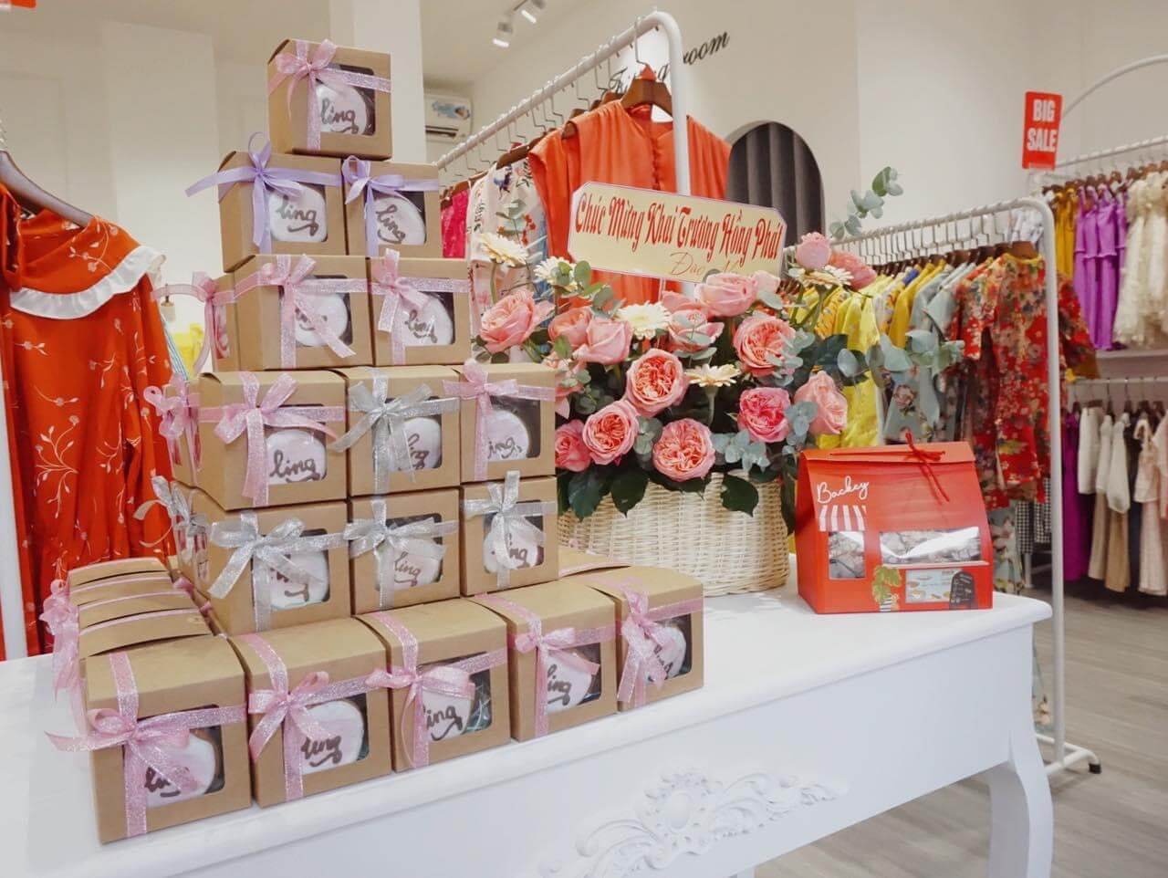 Thi Công Thực Tế Shop Thời Trang Trẻ Em Ling