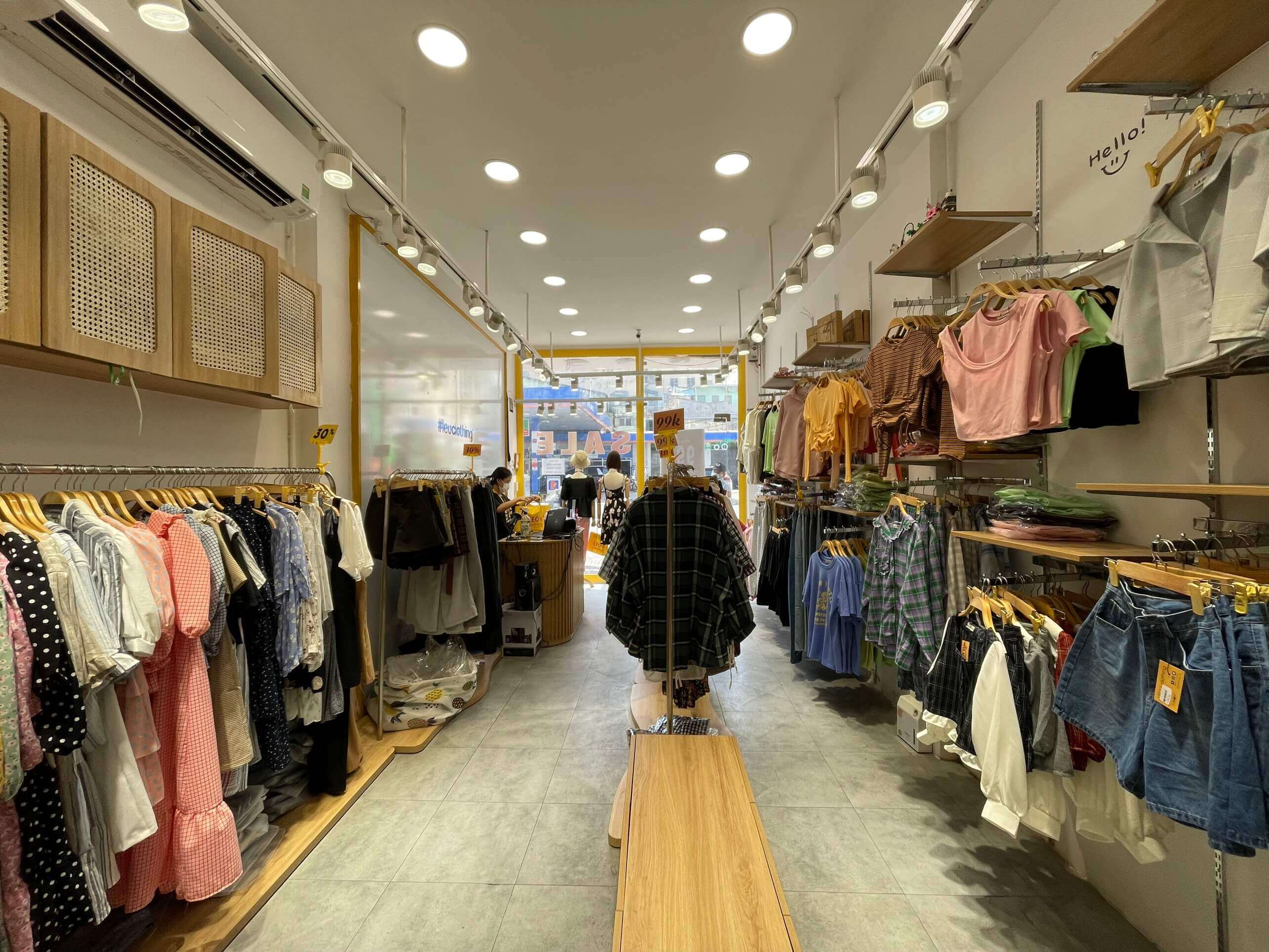 Thi Công Shop Thời Trang Nữ LEO's Chi Nhánh Trần Quang Diệu - Quận 3