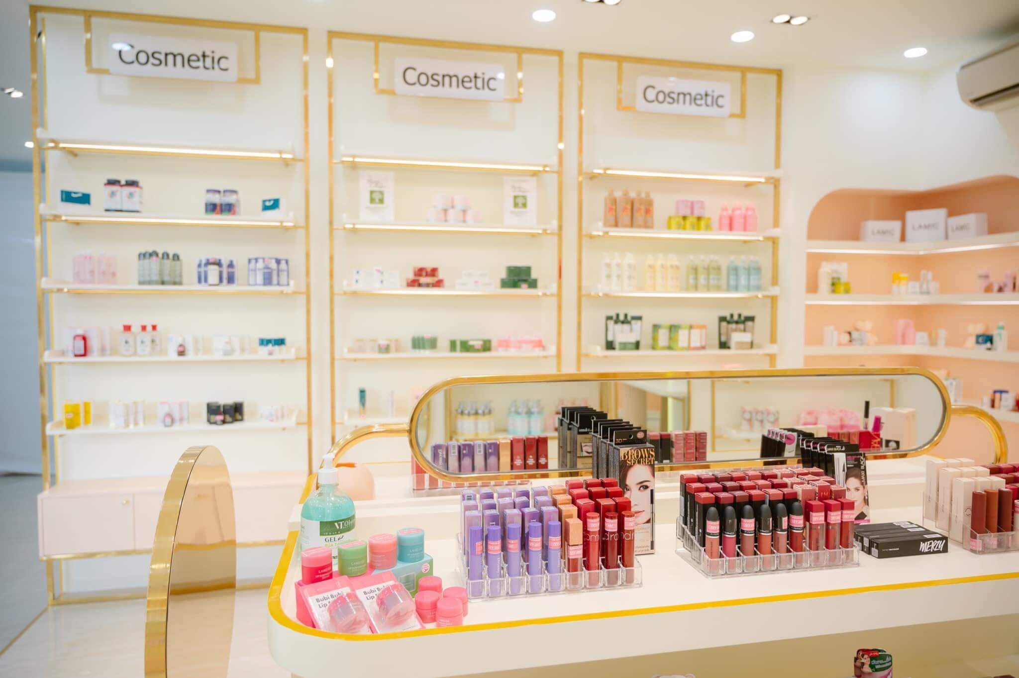 Thi Công Thực Tế Shop Mỹ Phẩm Minie House