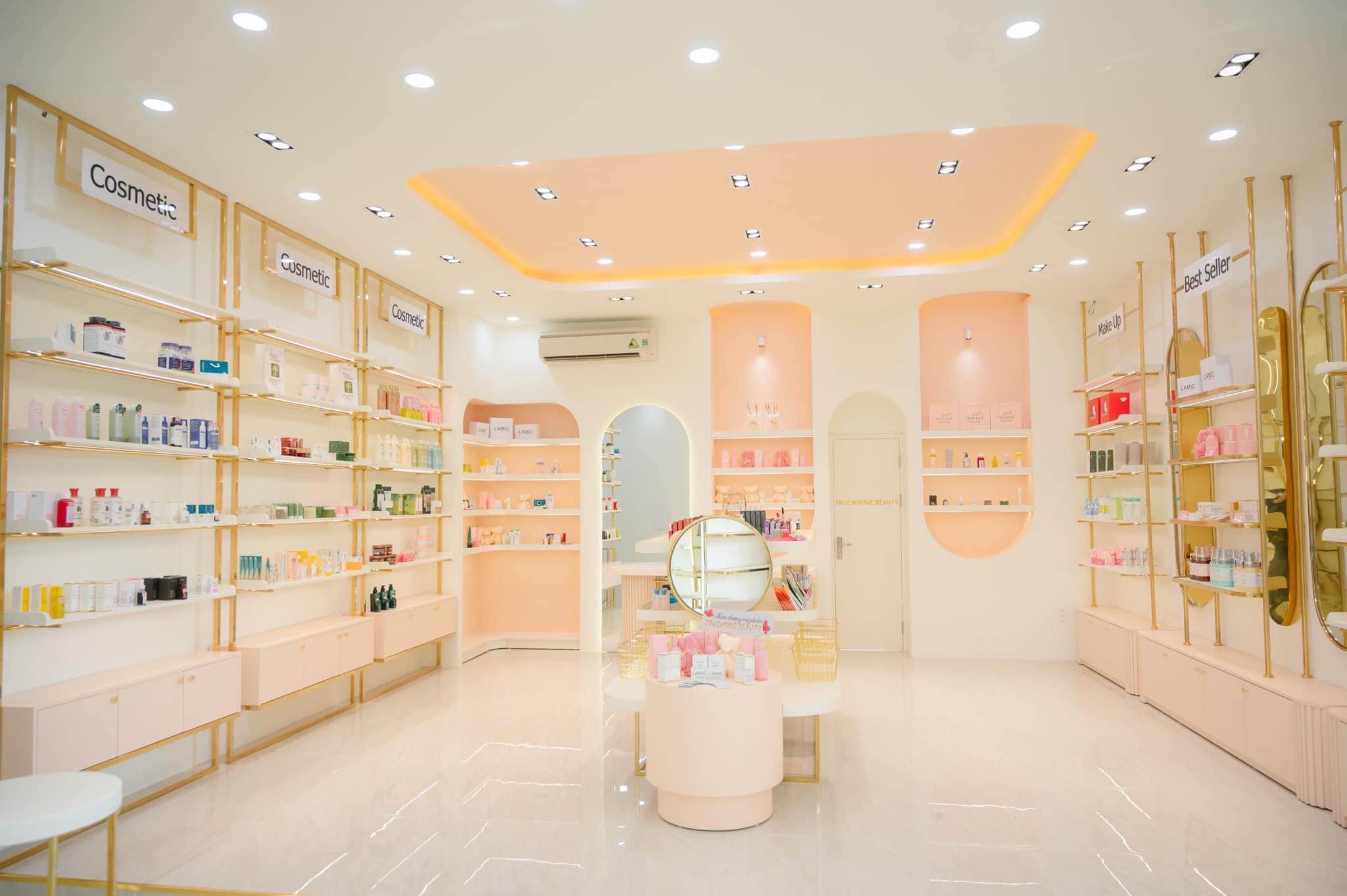 Thi Công Thực Tế Shop Mỹ Phẩm Minie House