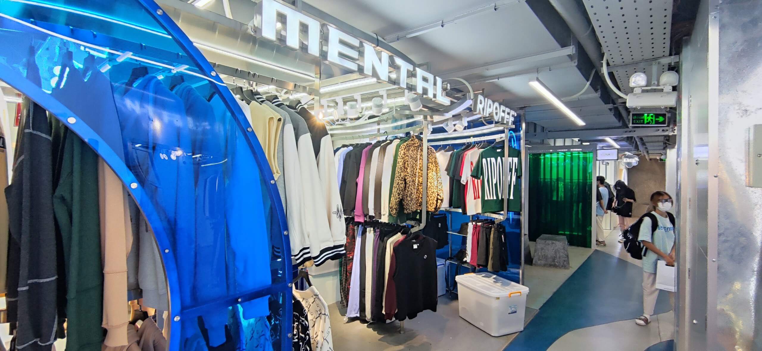 Thi Công Shop Thời Trang Mental Ripoff