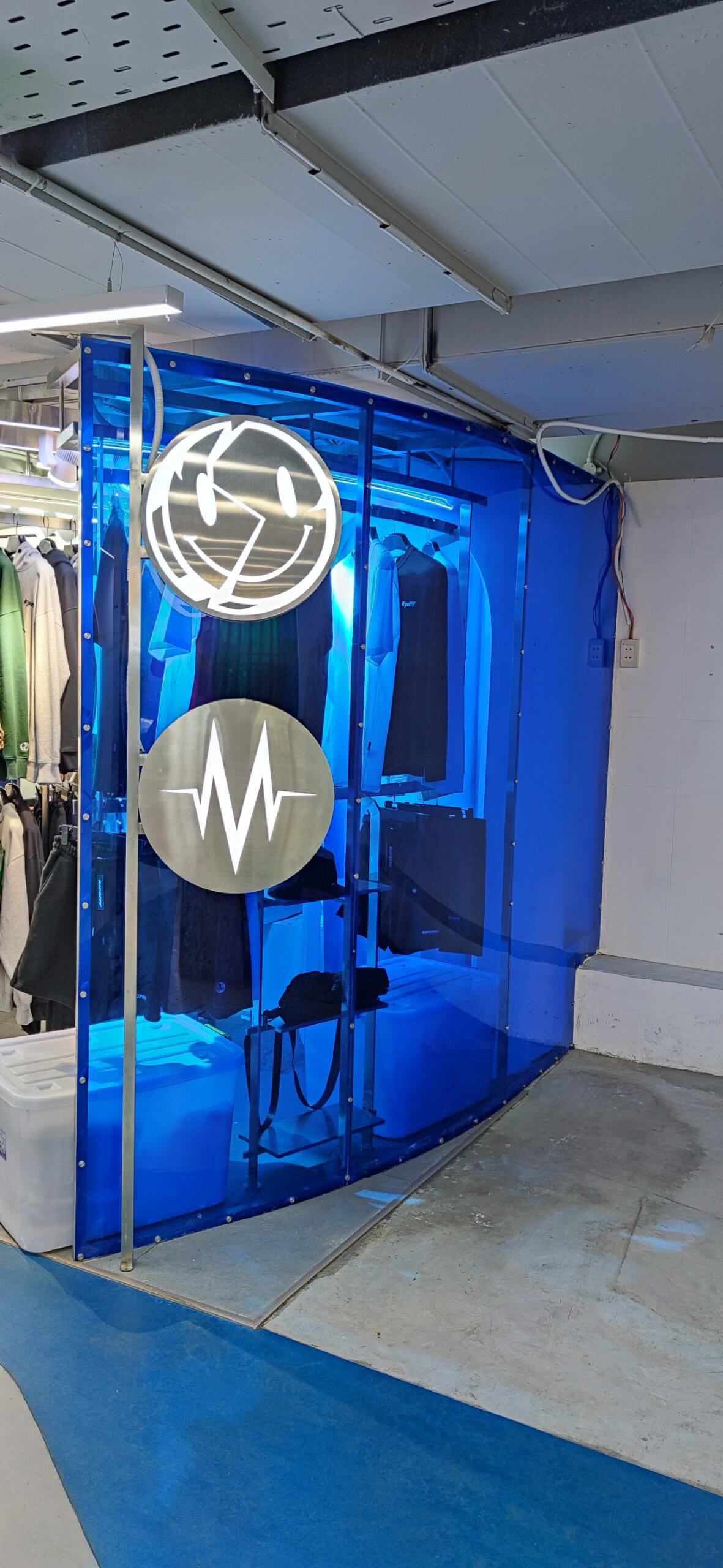 Thi Công Shop Thời Trang Mental Ripoff