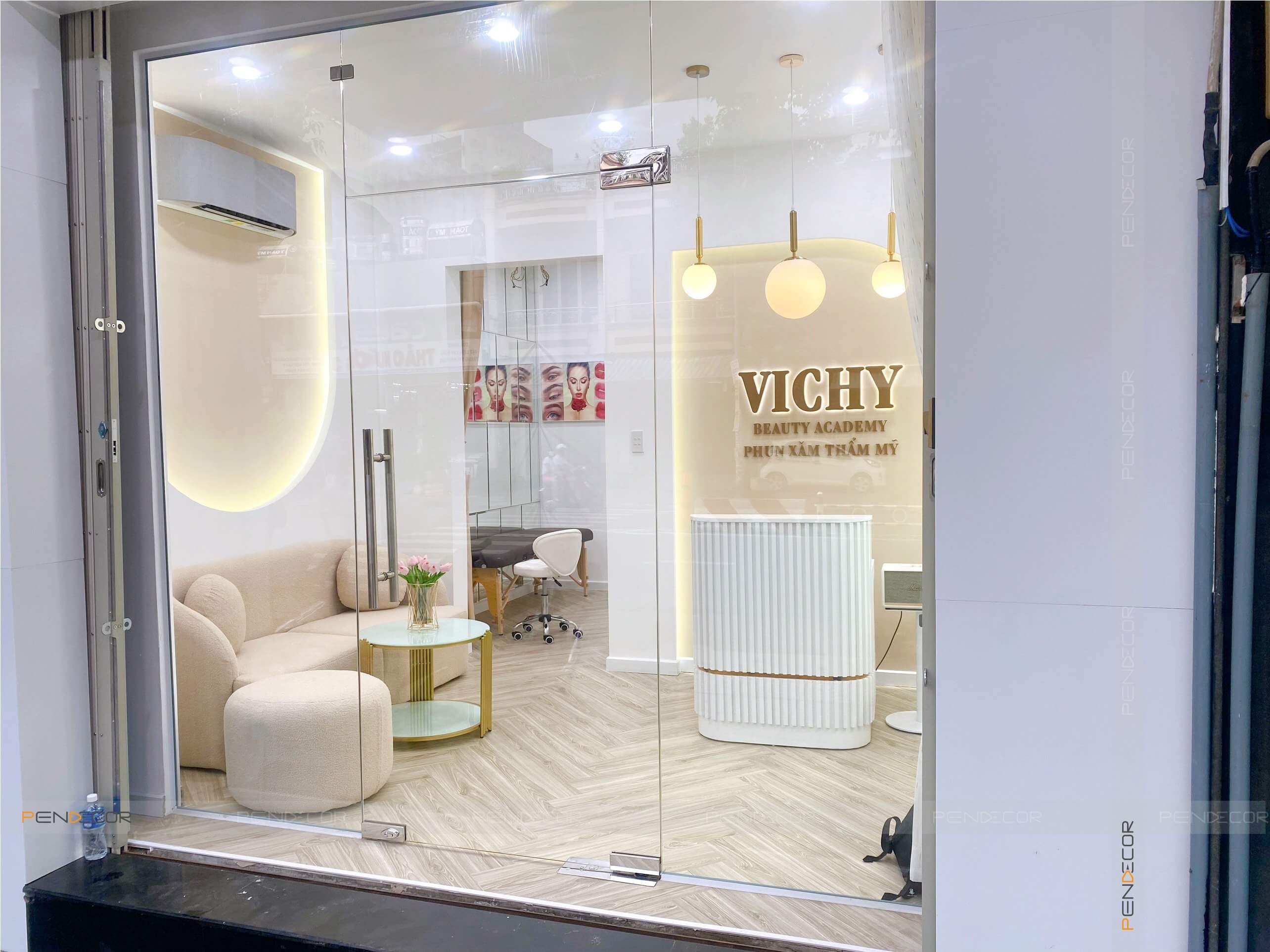 Thi Công Tiệm Phun Xăm Thẩm Mỹ Vichy