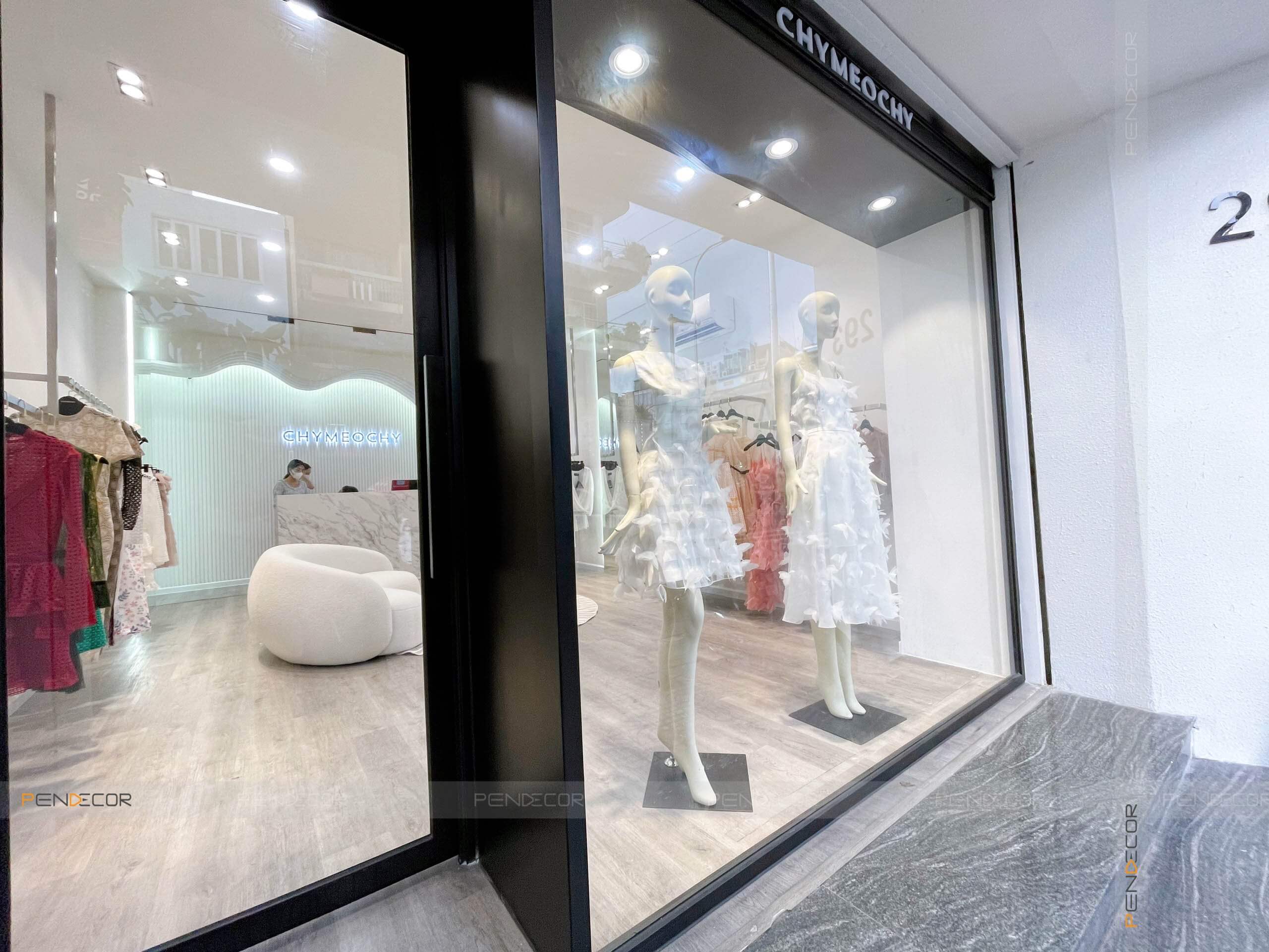 Thi Công Shop Thời Trang Nữ Chymeochy