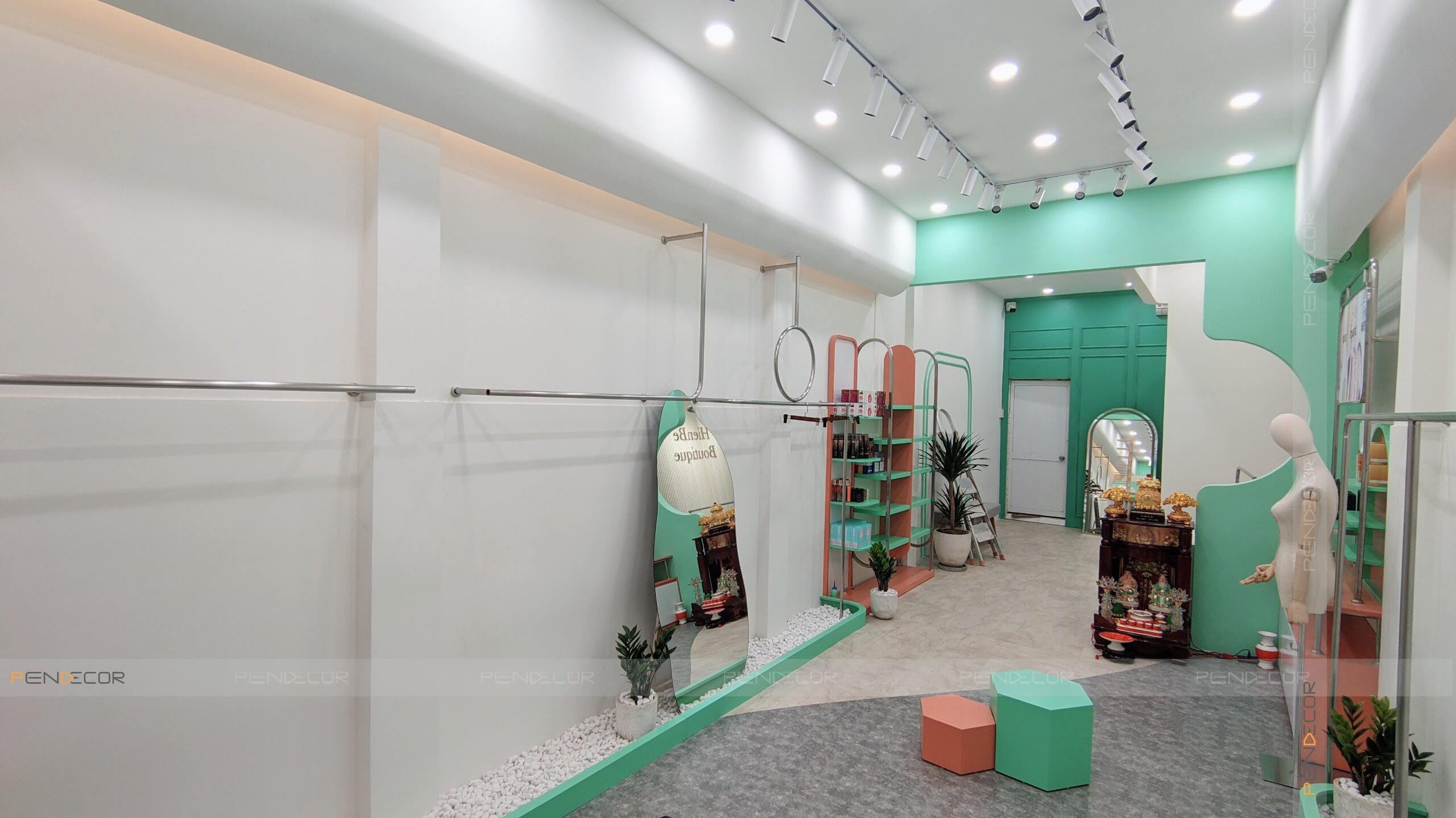 Thi Công Shop Thời Trang Nữ Hiền Bé Boutique