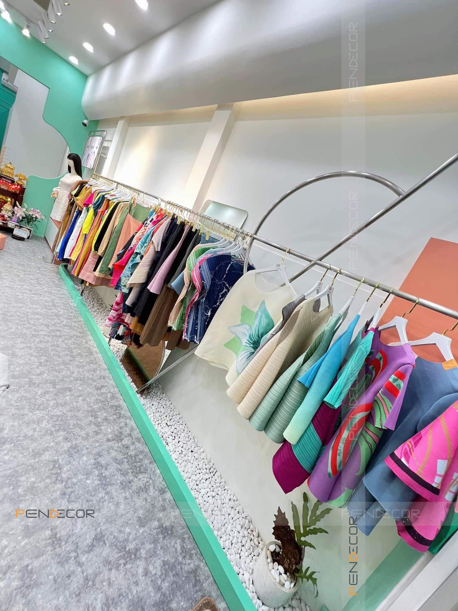 Thi Công Shop Thời Trang Nữ Hiền Bé Boutique