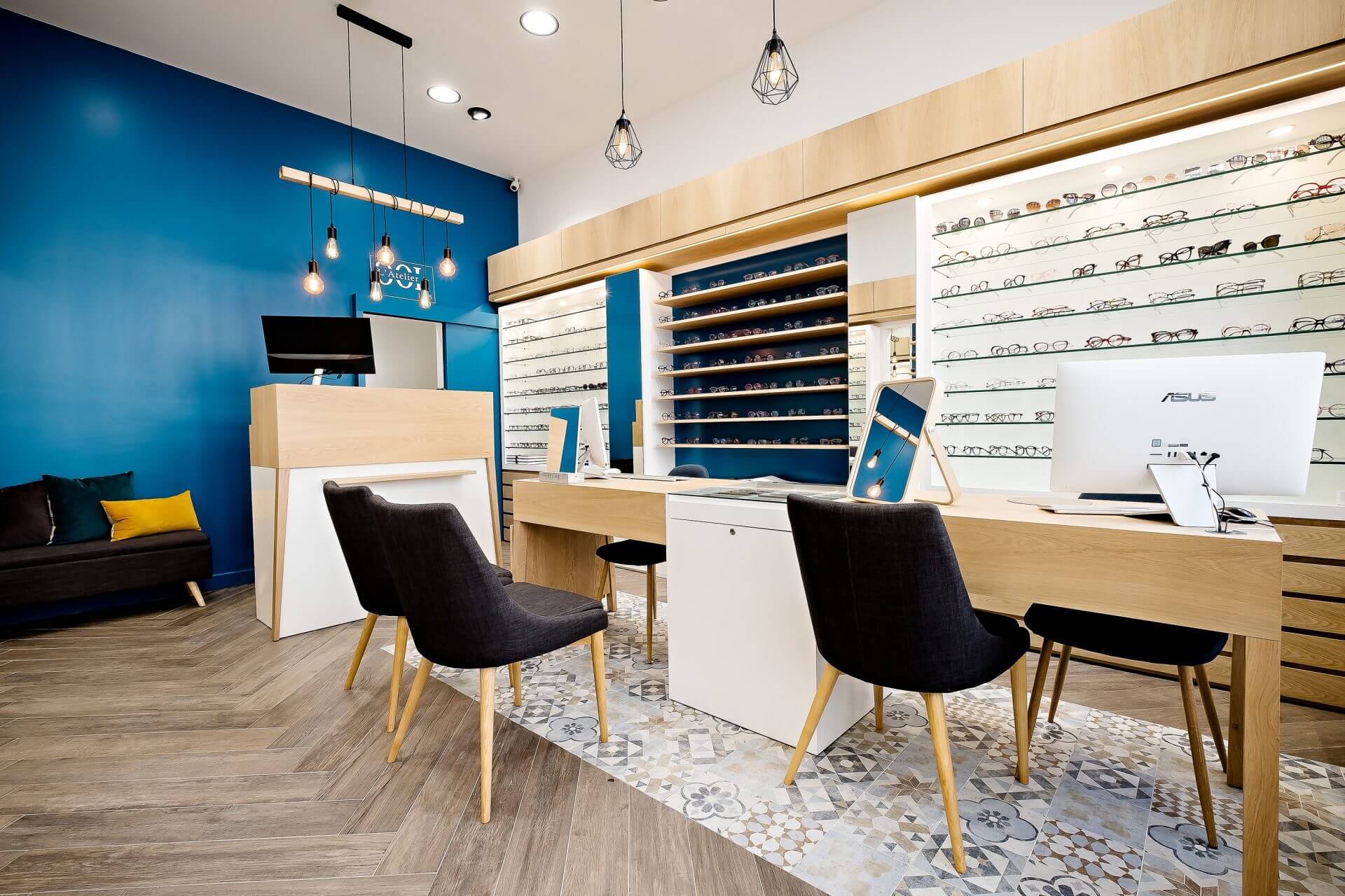 Thiết kế phòng khám mắt kết hợp cửa hàng mắt kính