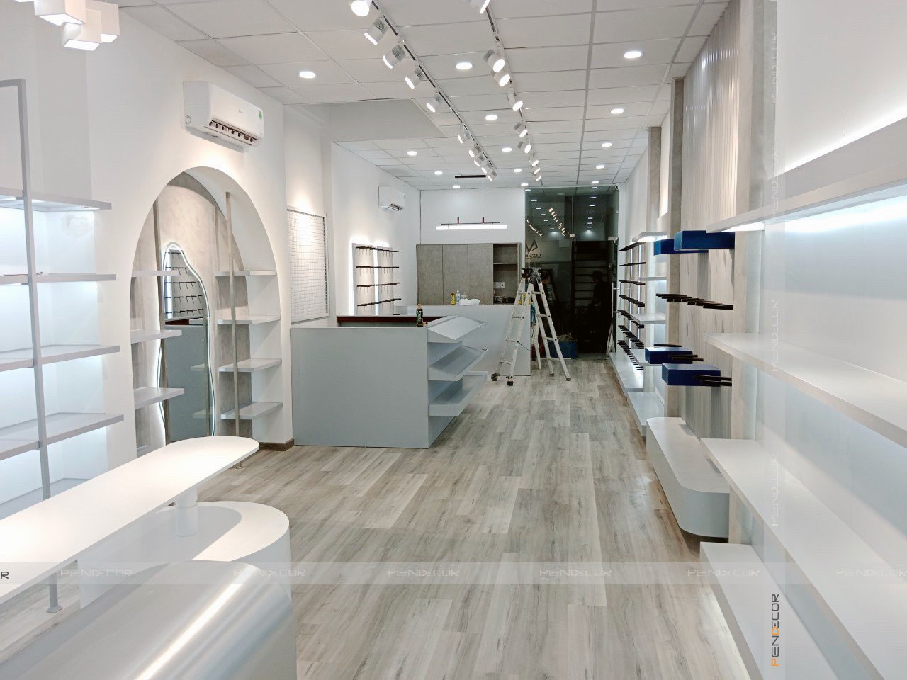 Thiết Kế Shop Giày Phụ Kiện Japan Order - Alex House