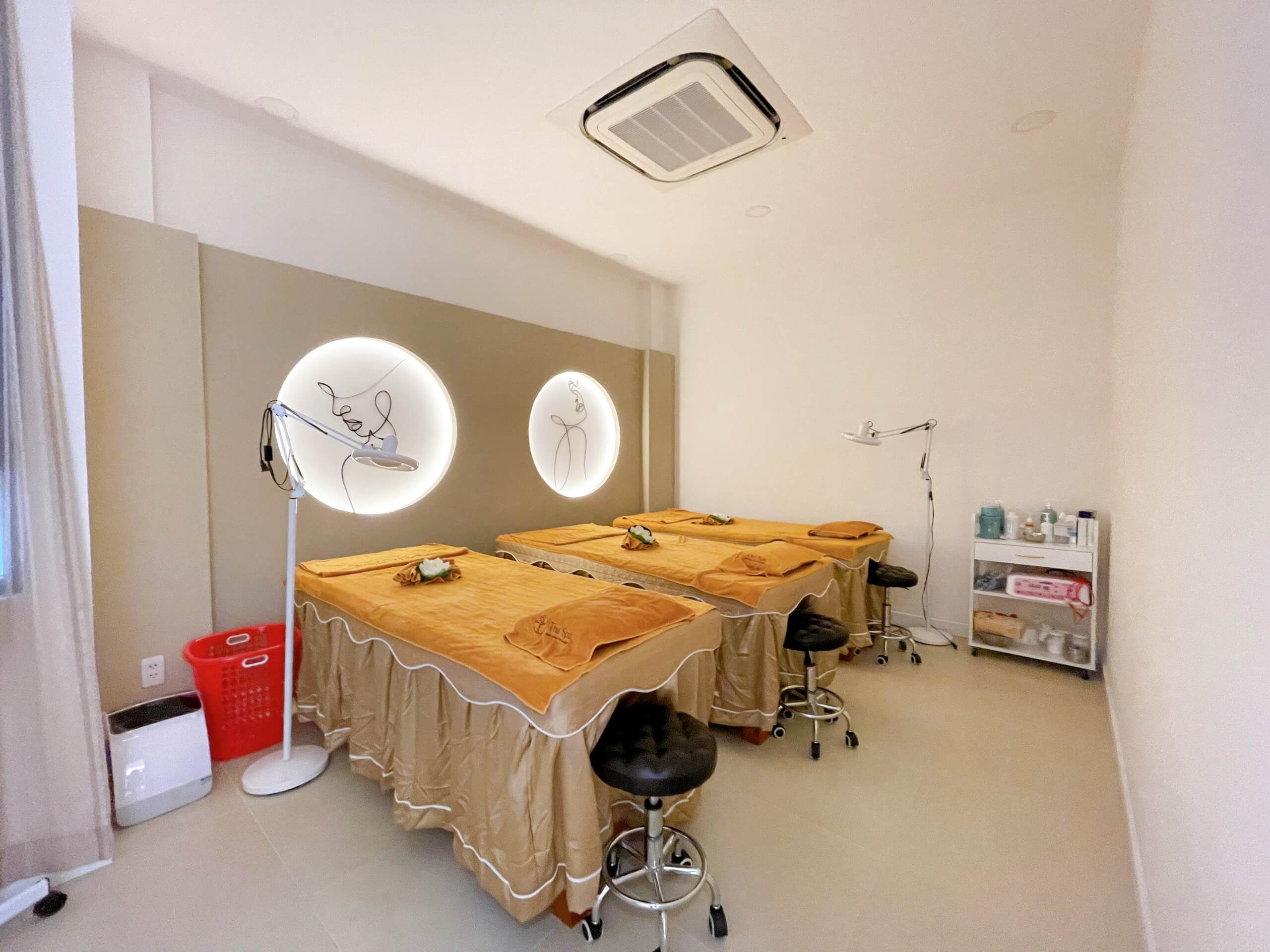 Thi Công Shop Thư Spa