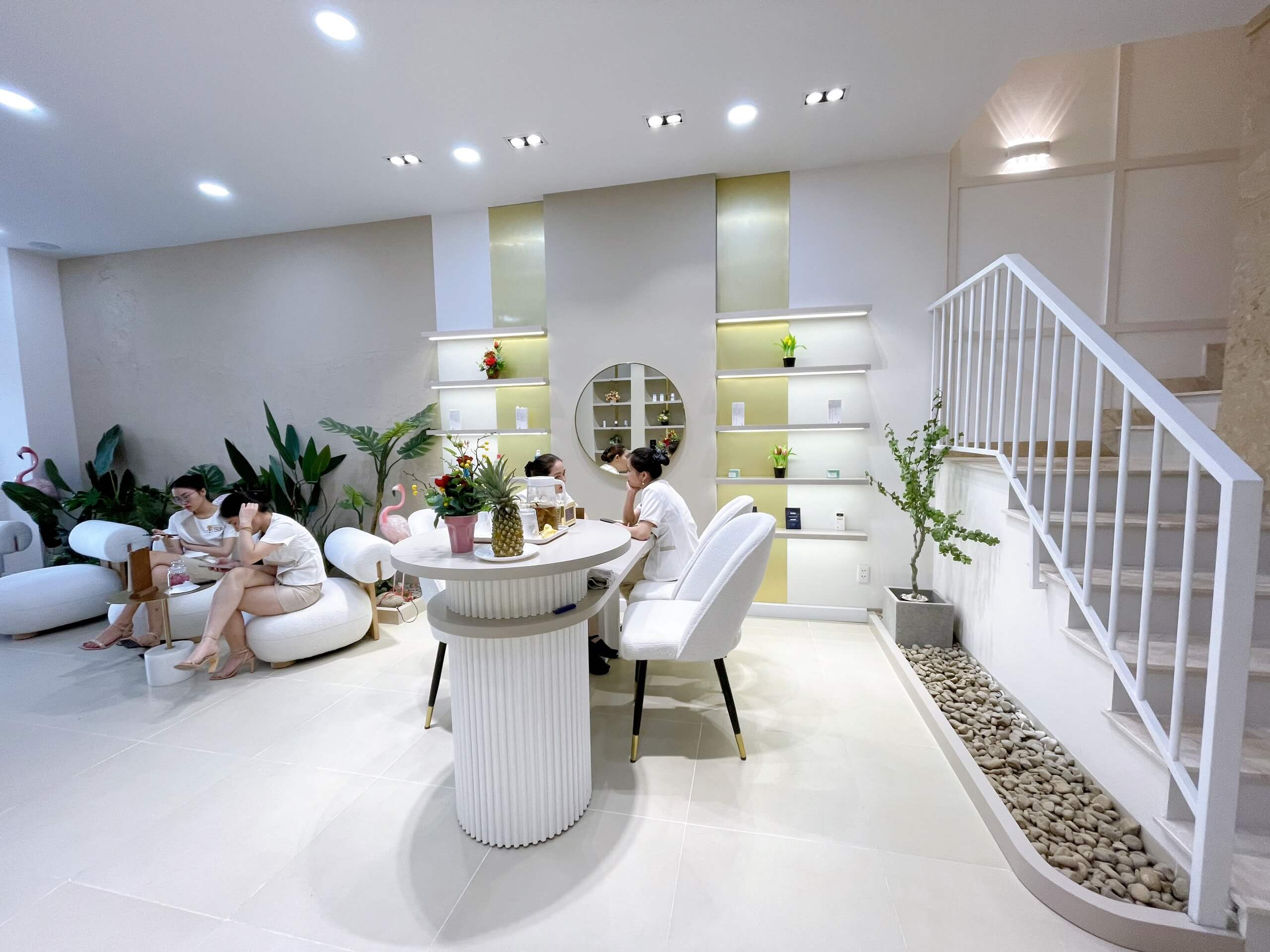 Thi Công Shop Thư Spa