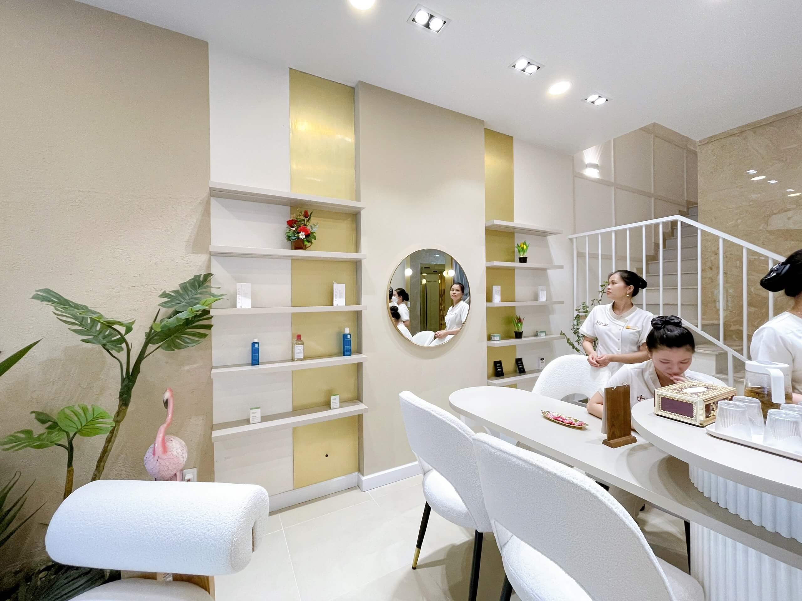 Thi Công Shop Thư Spa