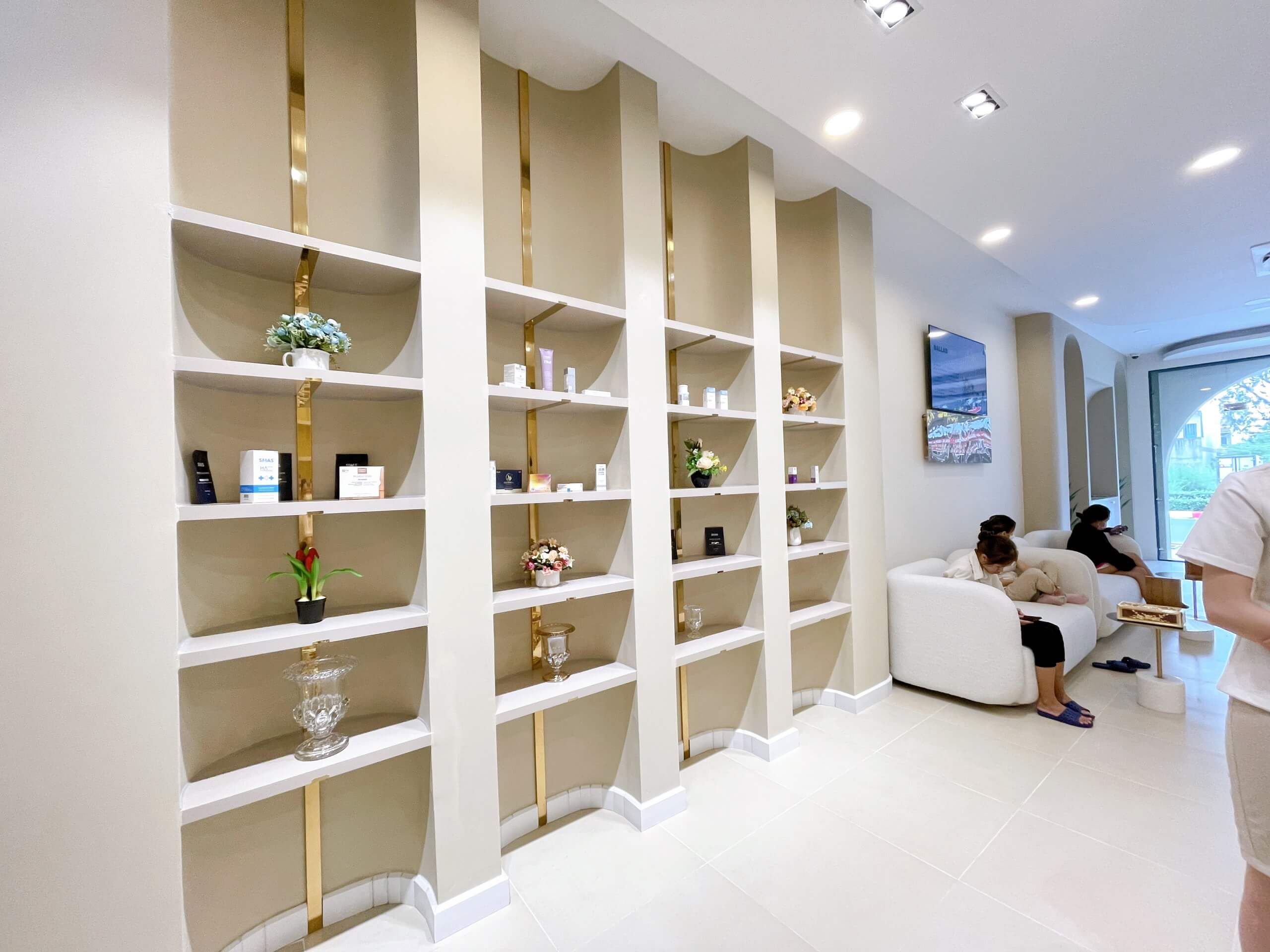 Thi Công Shop Thư Spa