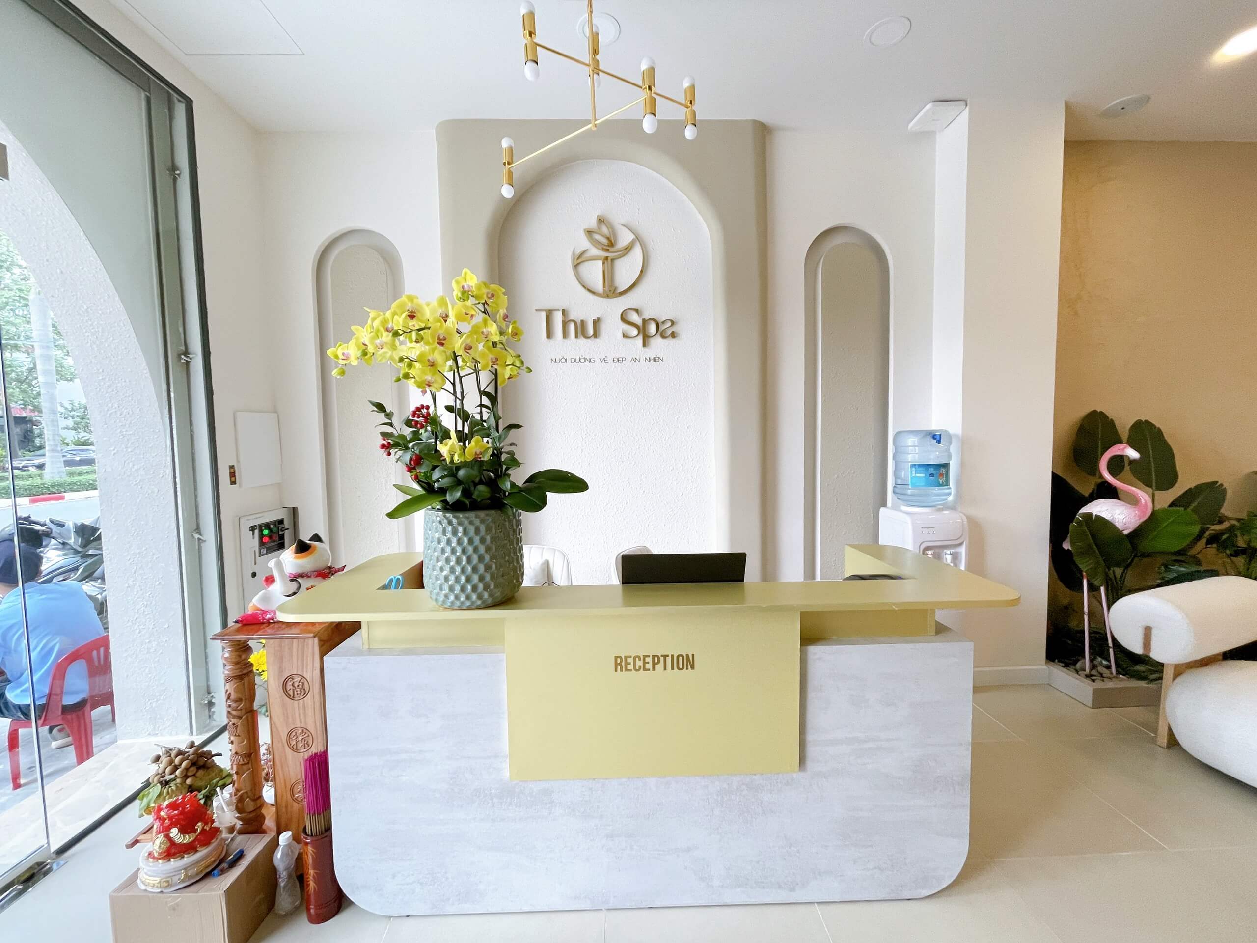 Thi Công Shop Thư Spa