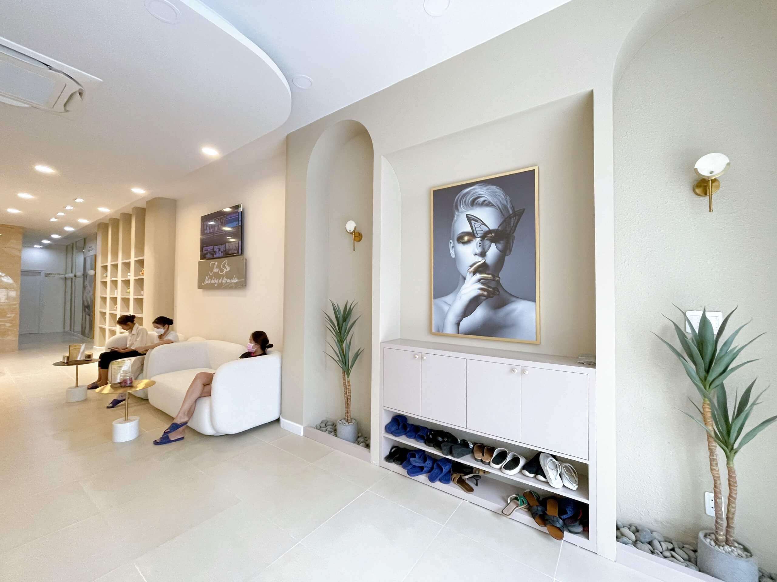 Thi Công Shop Thư Spa