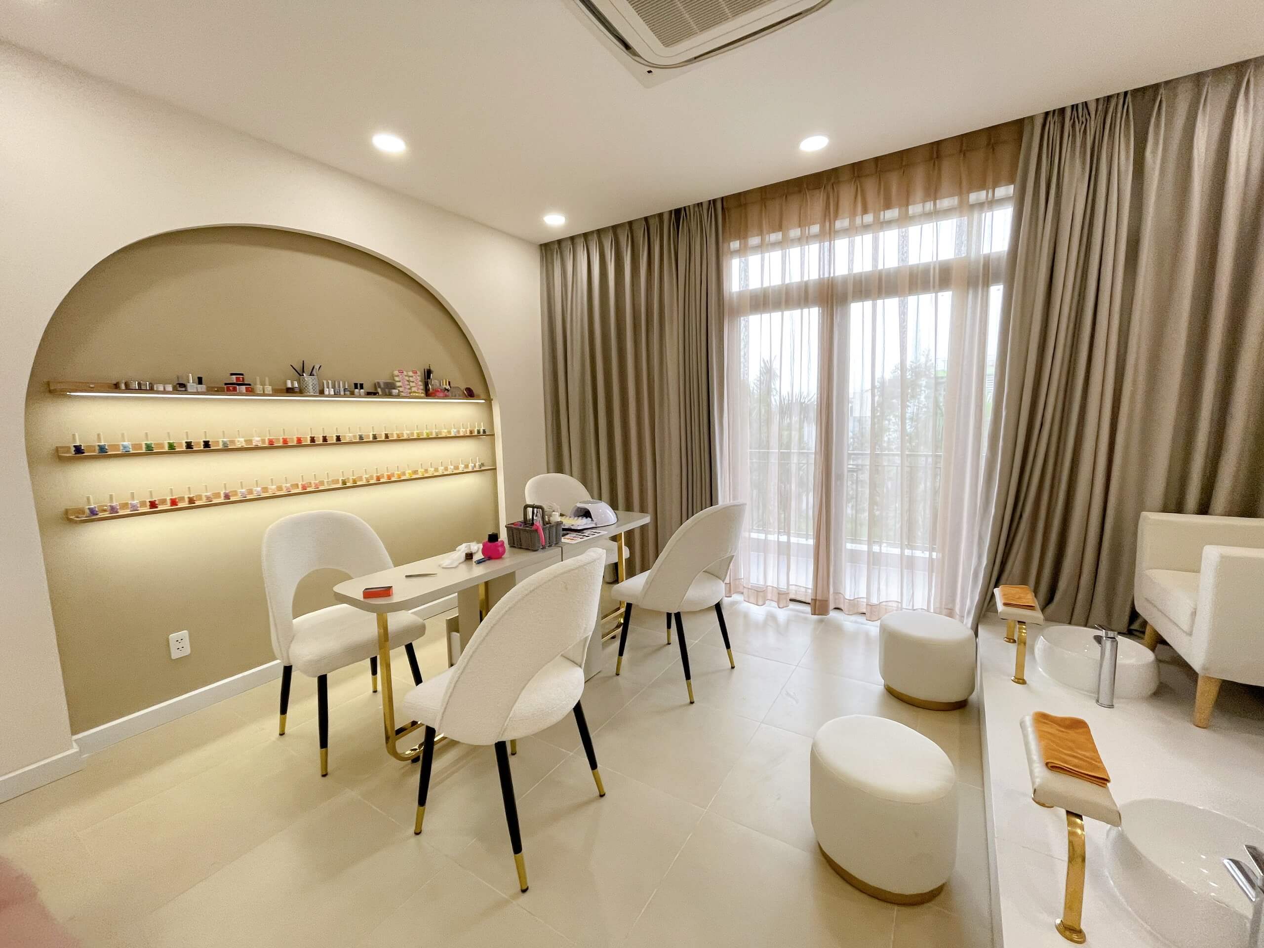 Thi Công Shop Thư Spa