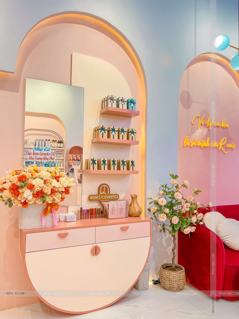 Thi Công Shop Mỹ Phẩm Rom's cosmetic
